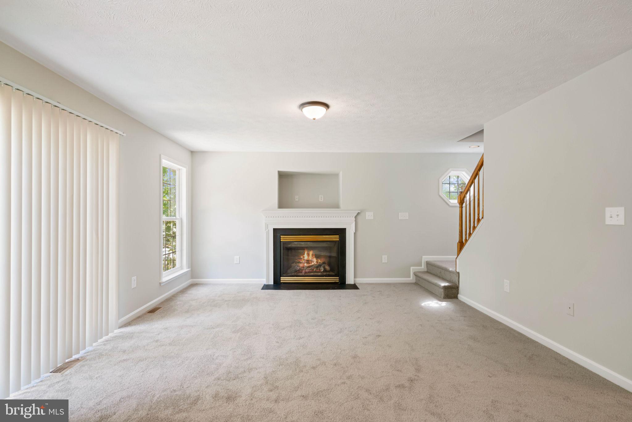 LAKE LAND OR - Residential