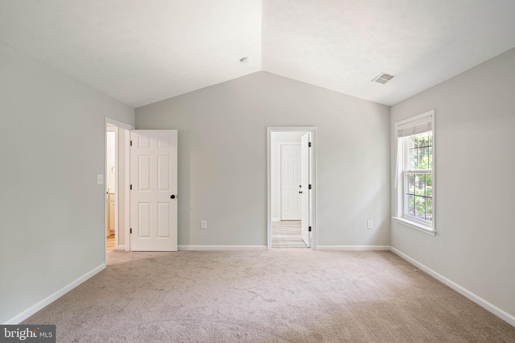 LAKE LAND OR - Residential