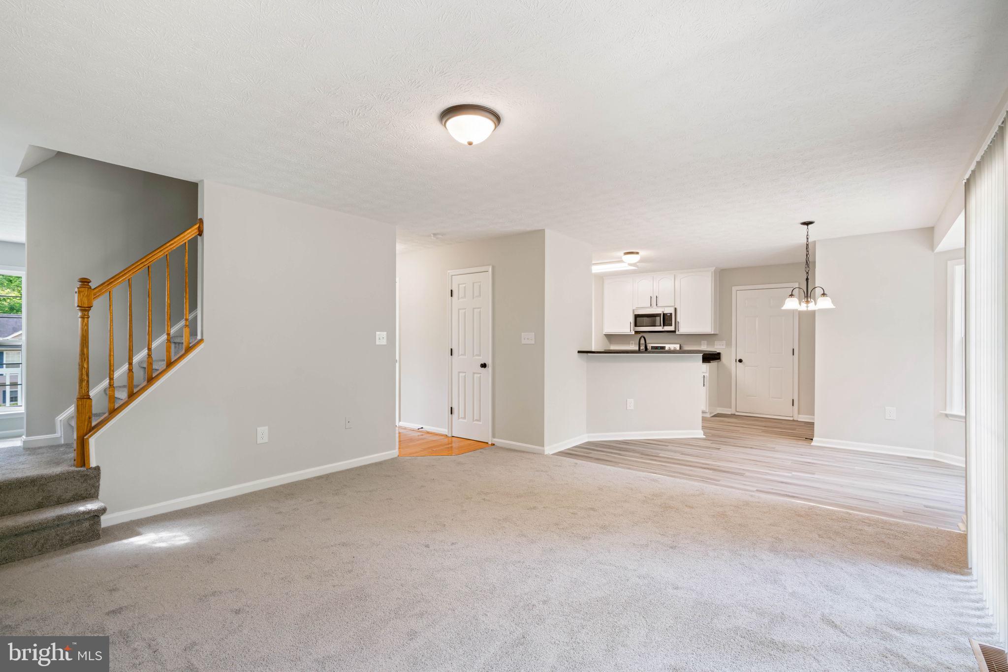 LAKE LAND OR - Residential