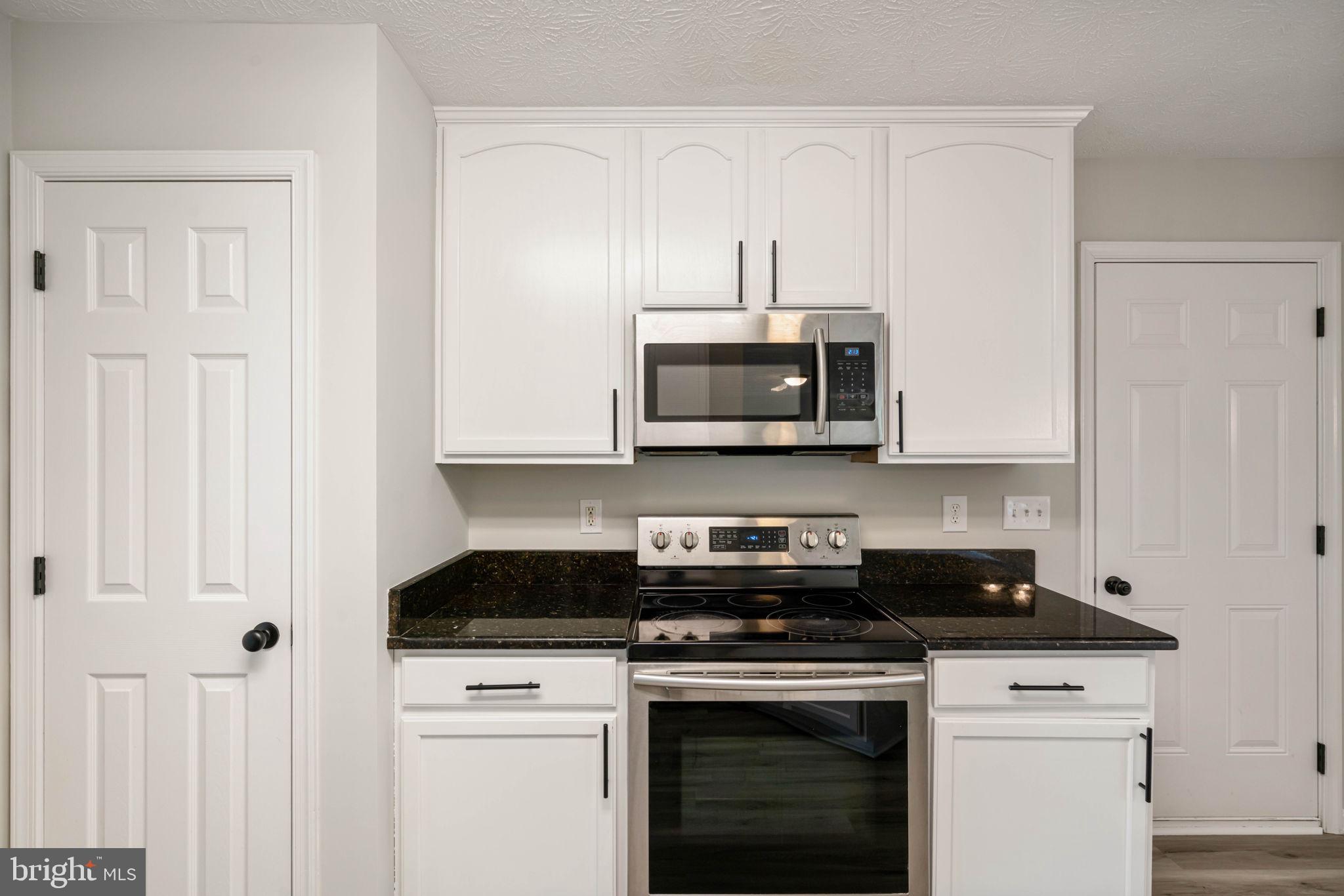 LAKE LAND OR - Residential