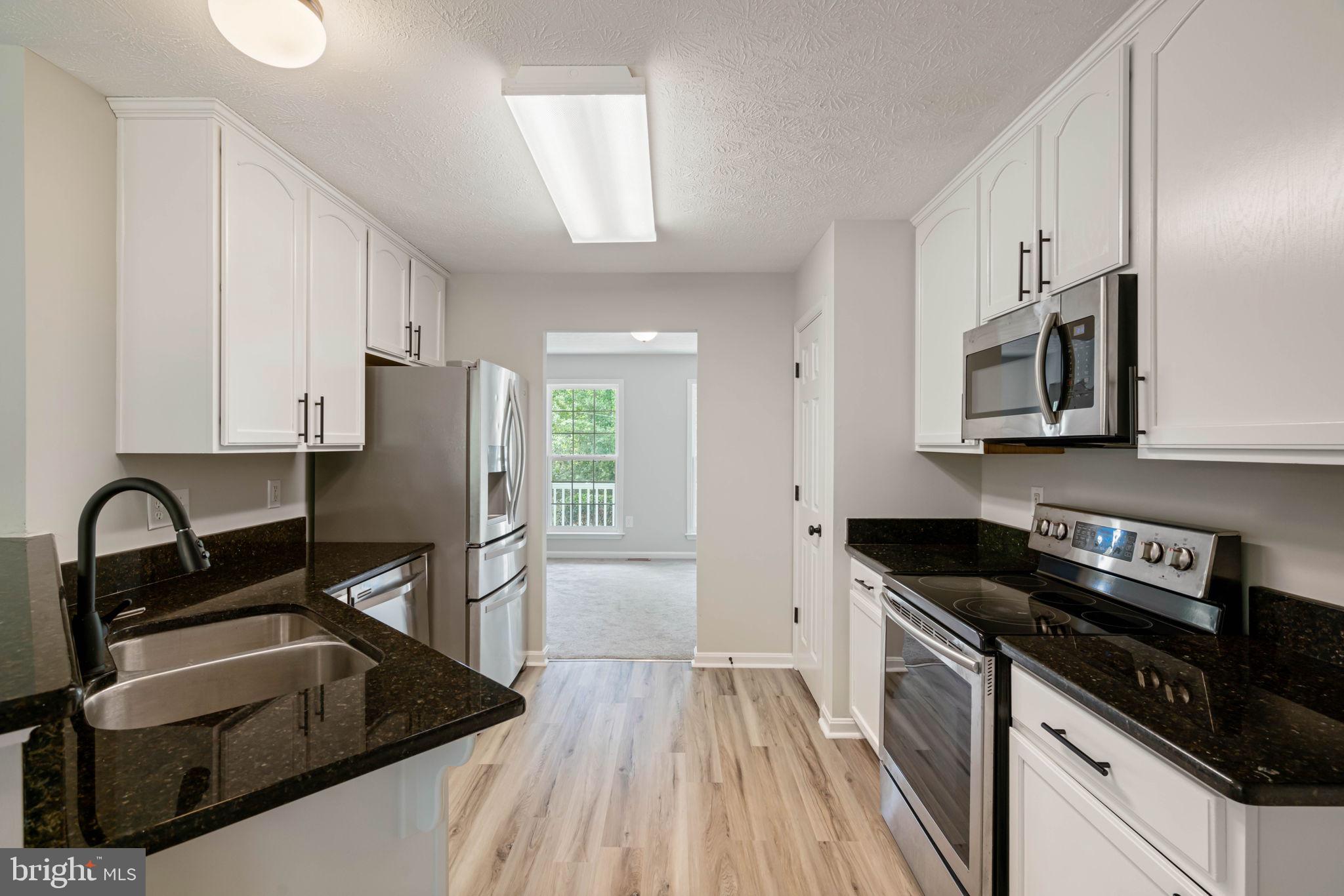 LAKE LAND OR - Residential