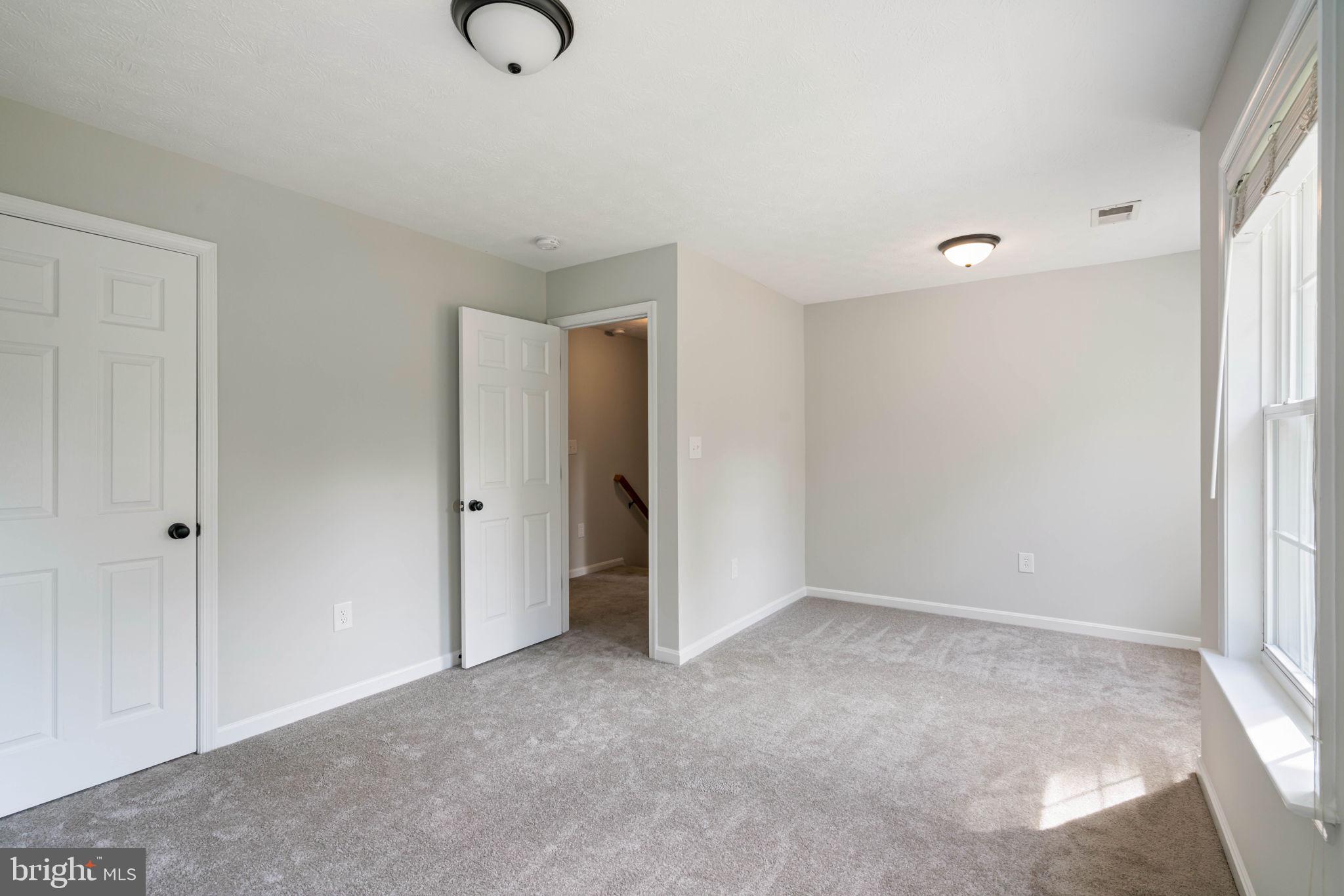 LAKE LAND OR - Residential