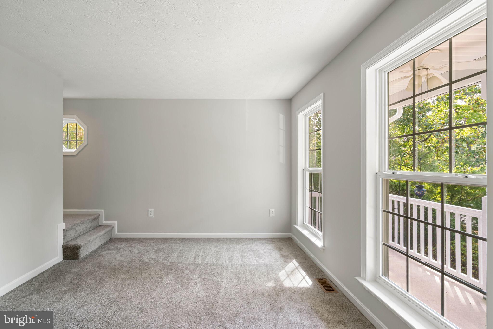 LAKE LAND OR - Residential