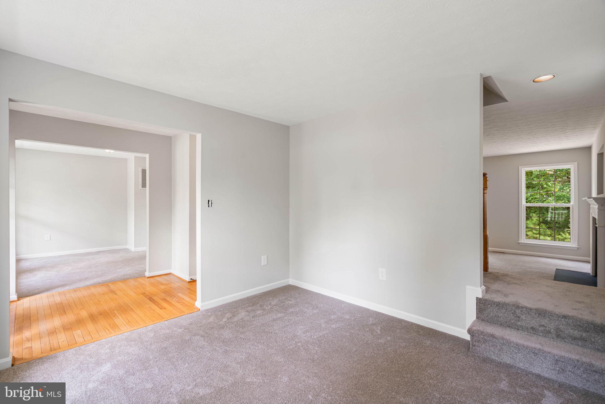 LAKE LAND OR - Residential