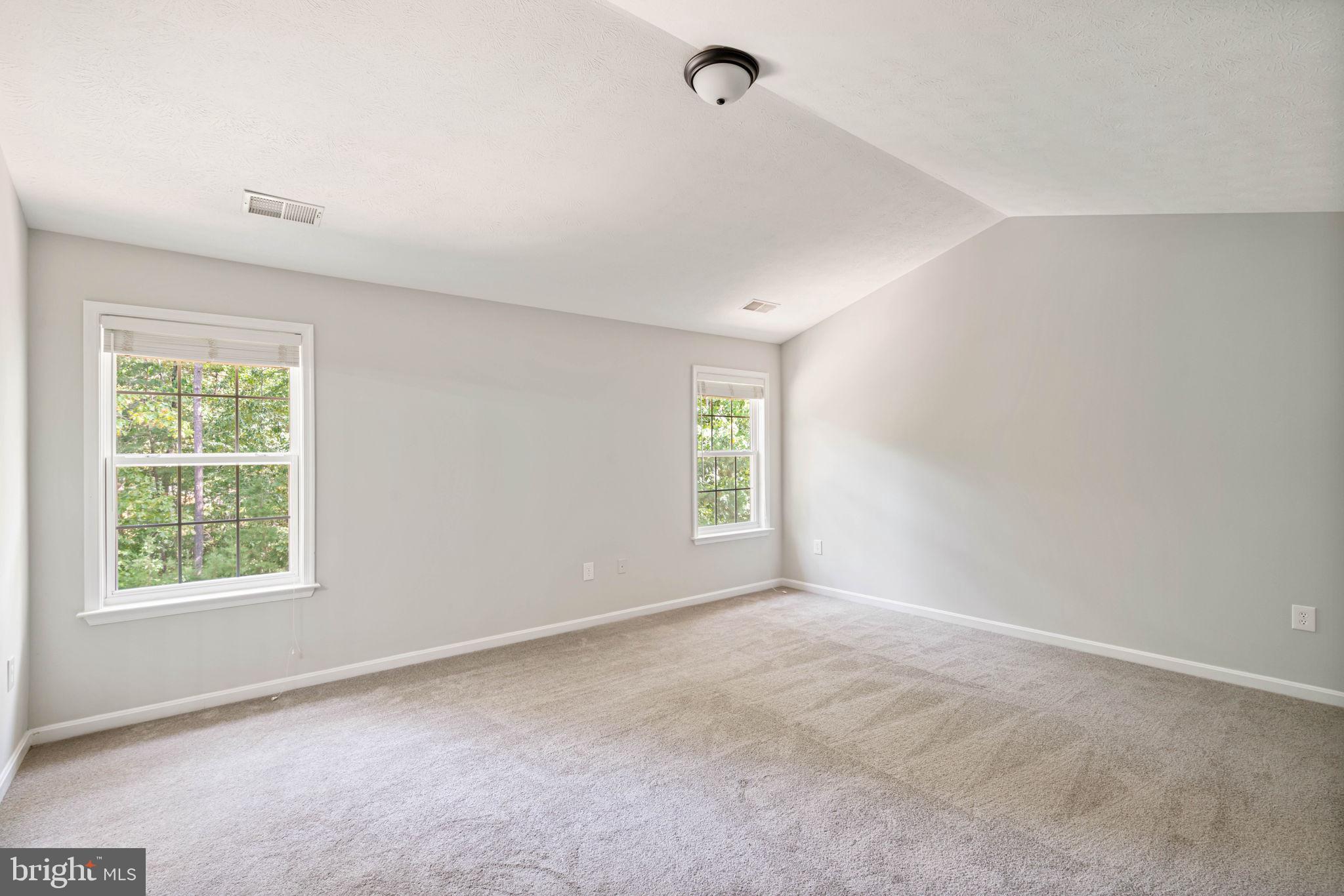 LAKE LAND OR - Residential