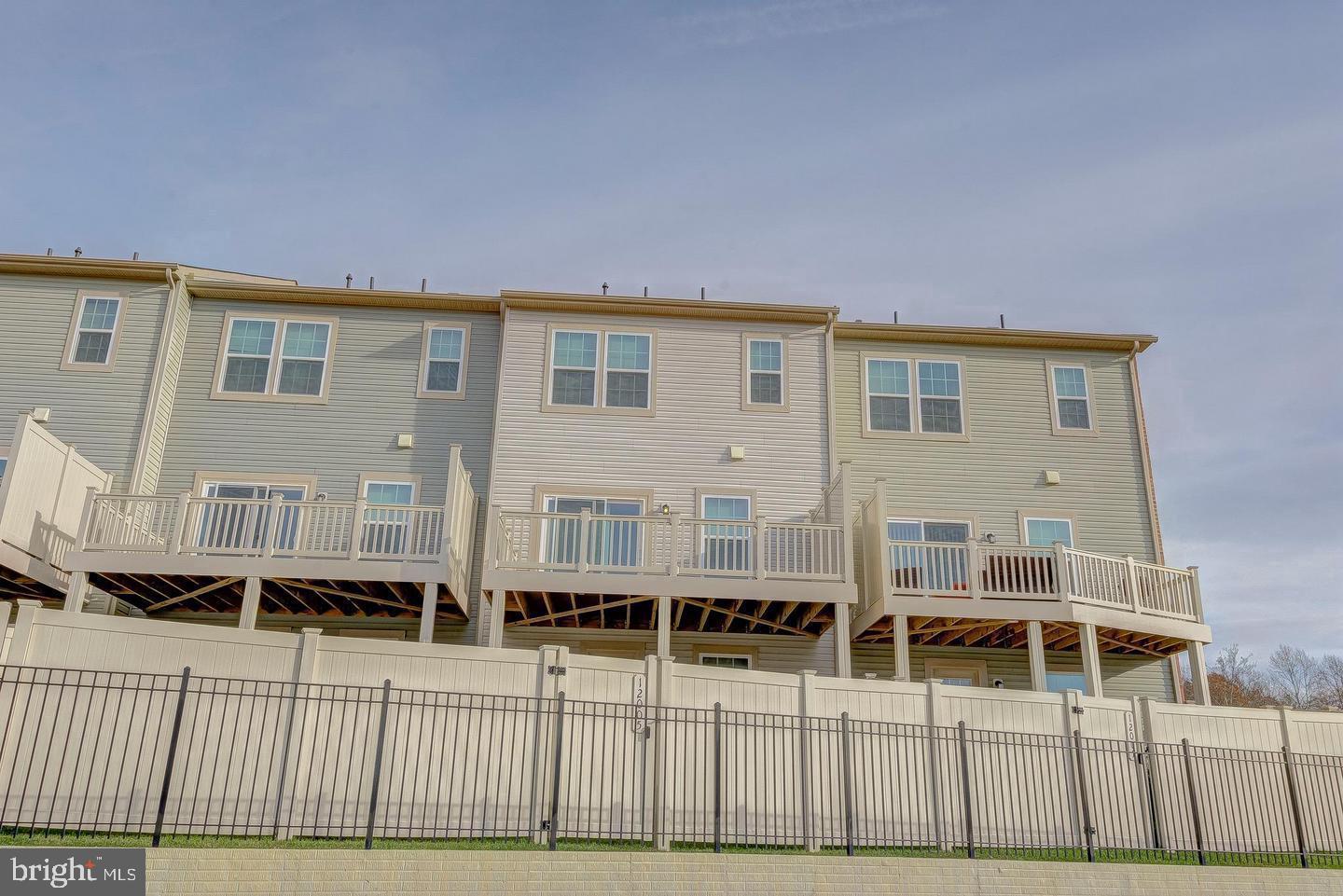 FIELDSIDE AT ST CHARLES - Residential Lease