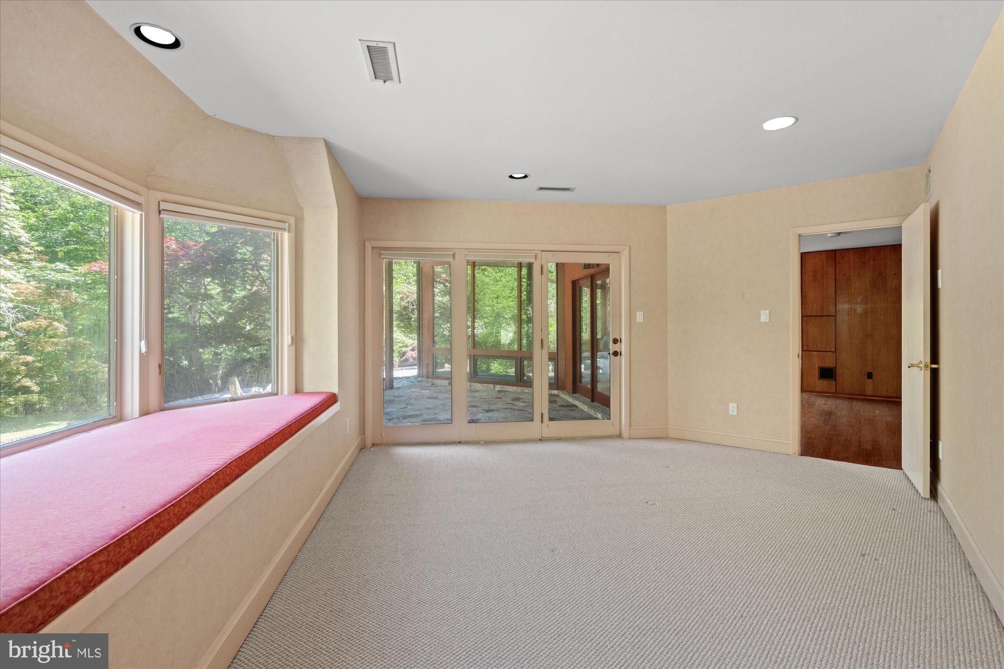 MAZZA WOODS - Residential