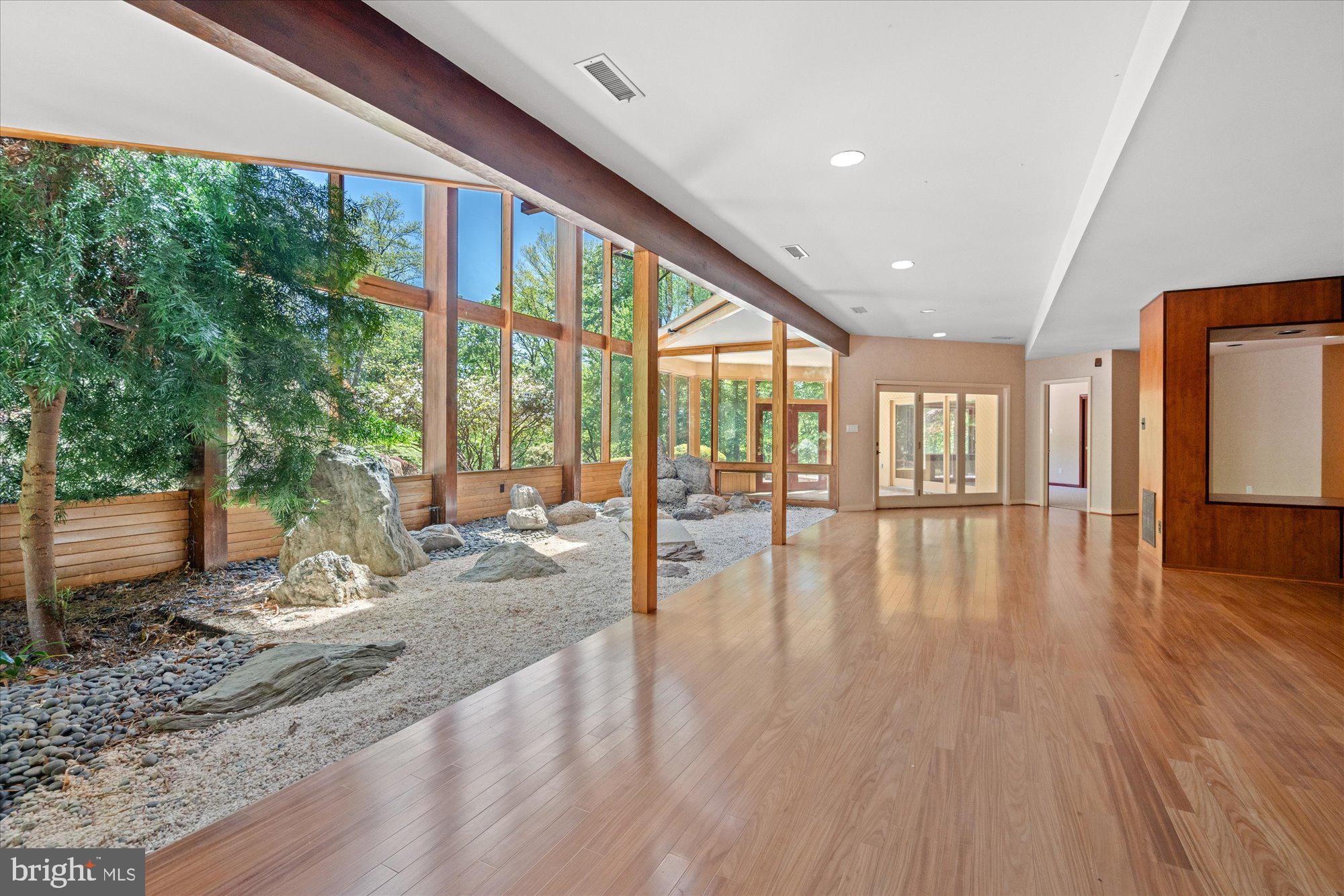 MAZZA WOODS - Residential