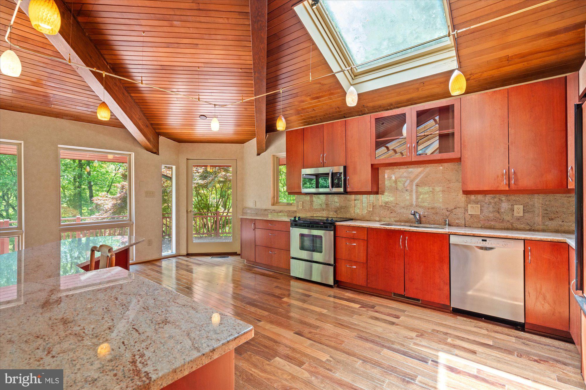 MAZZA WOODS - Residential