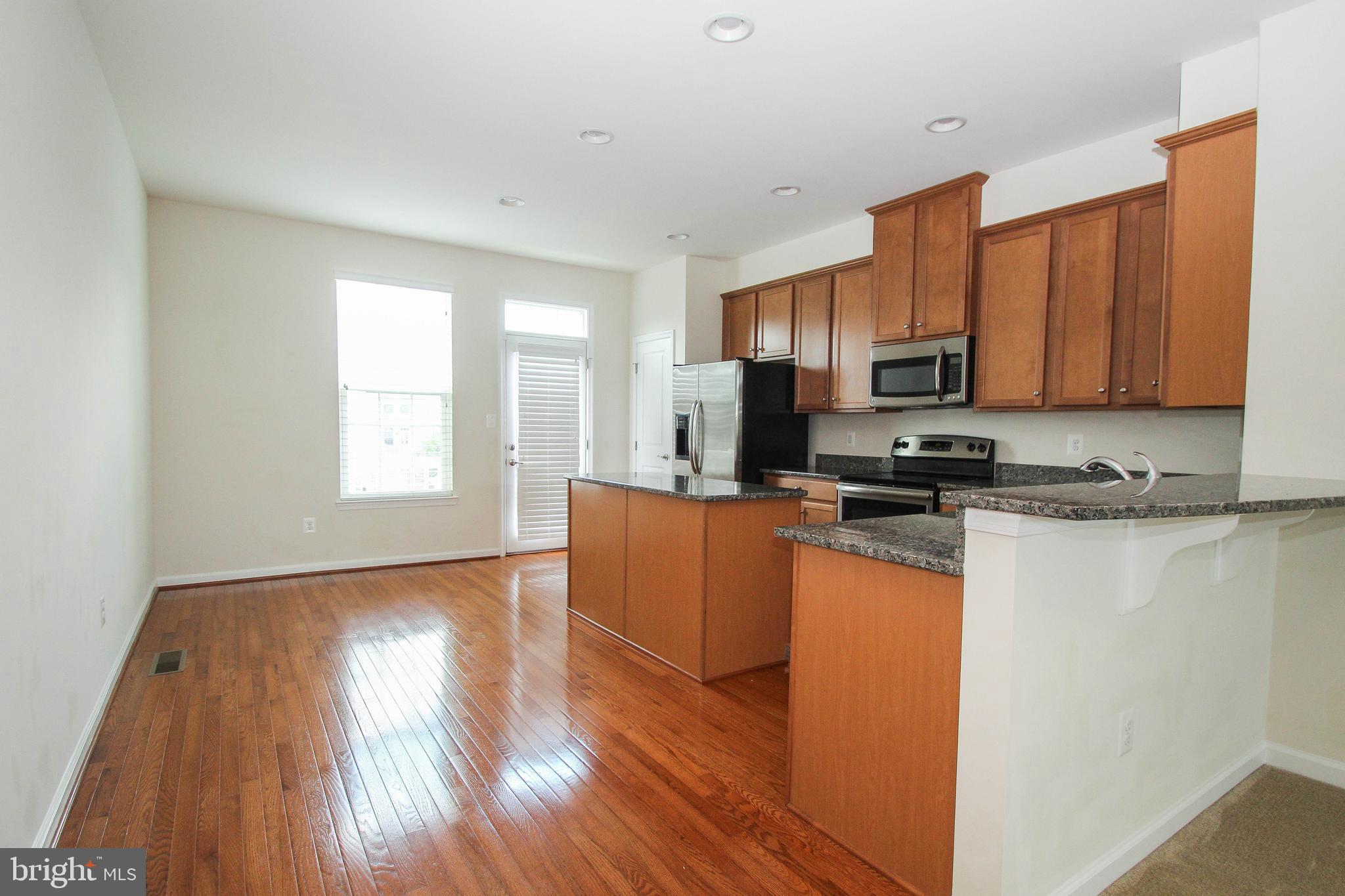 HEATHCOTE COMMONS - Residential Lease