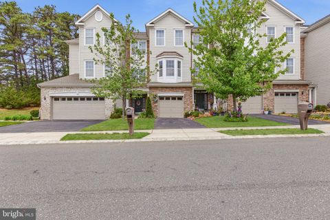 Townhouse For Sale - 346 Hawthorne Lane<br/> BARNEGAT, NJ 08005