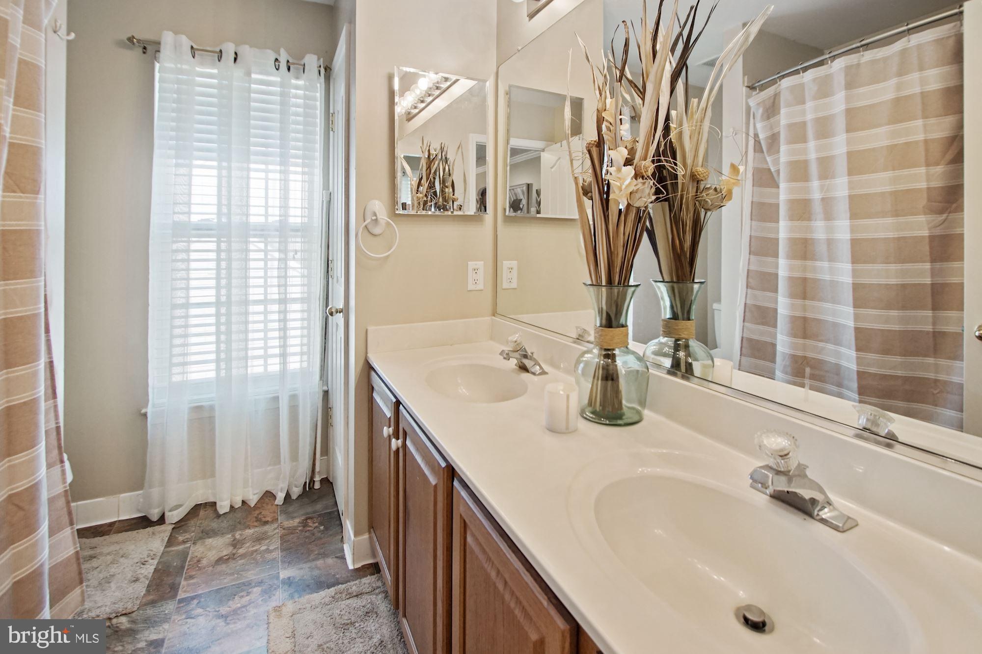 CHARLES CROSSING - Residential