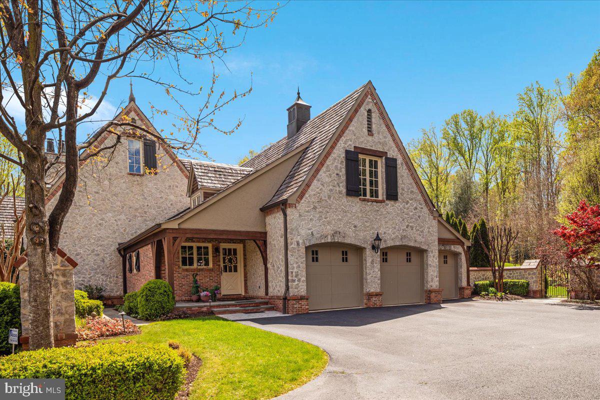 CLIFTON - Residential