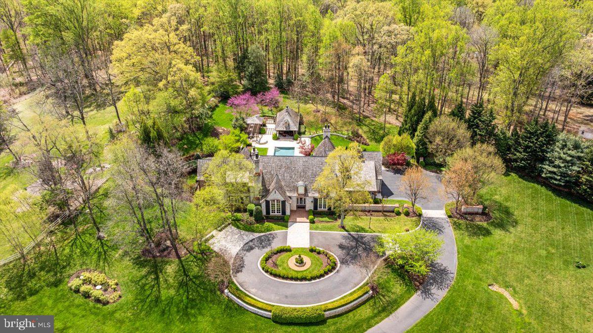 CLIFTON - Residential