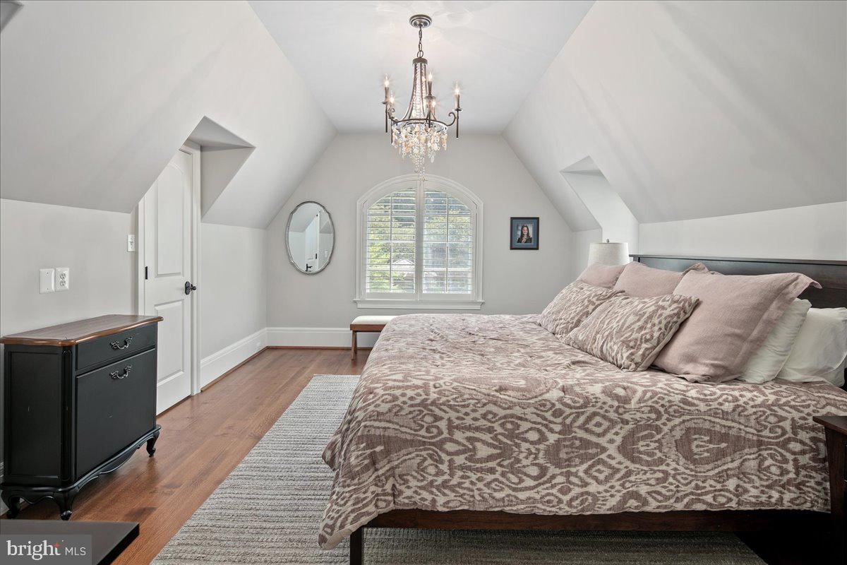 CLIFTON - Residential