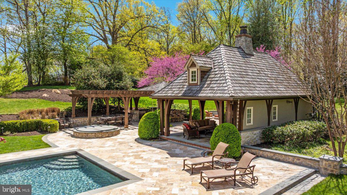 CLIFTON - Residential