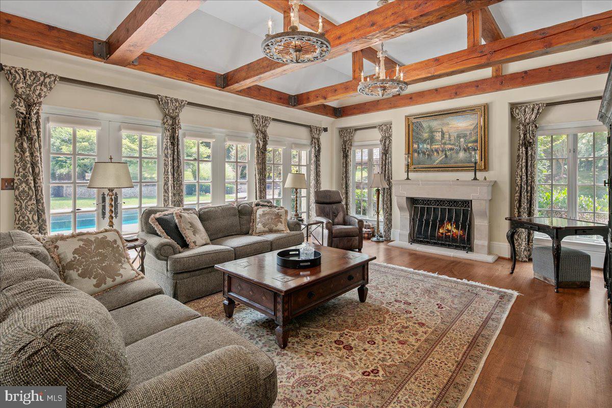 CLIFTON - Residential