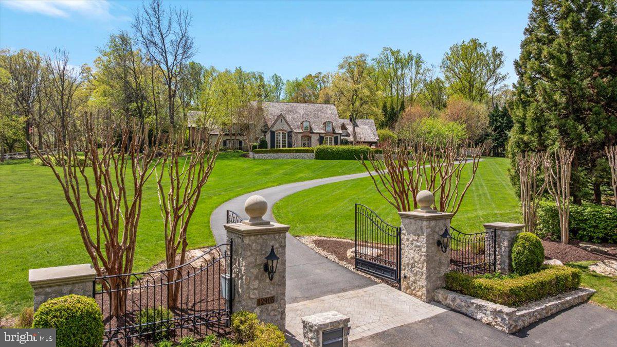 CLIFTON - Residential