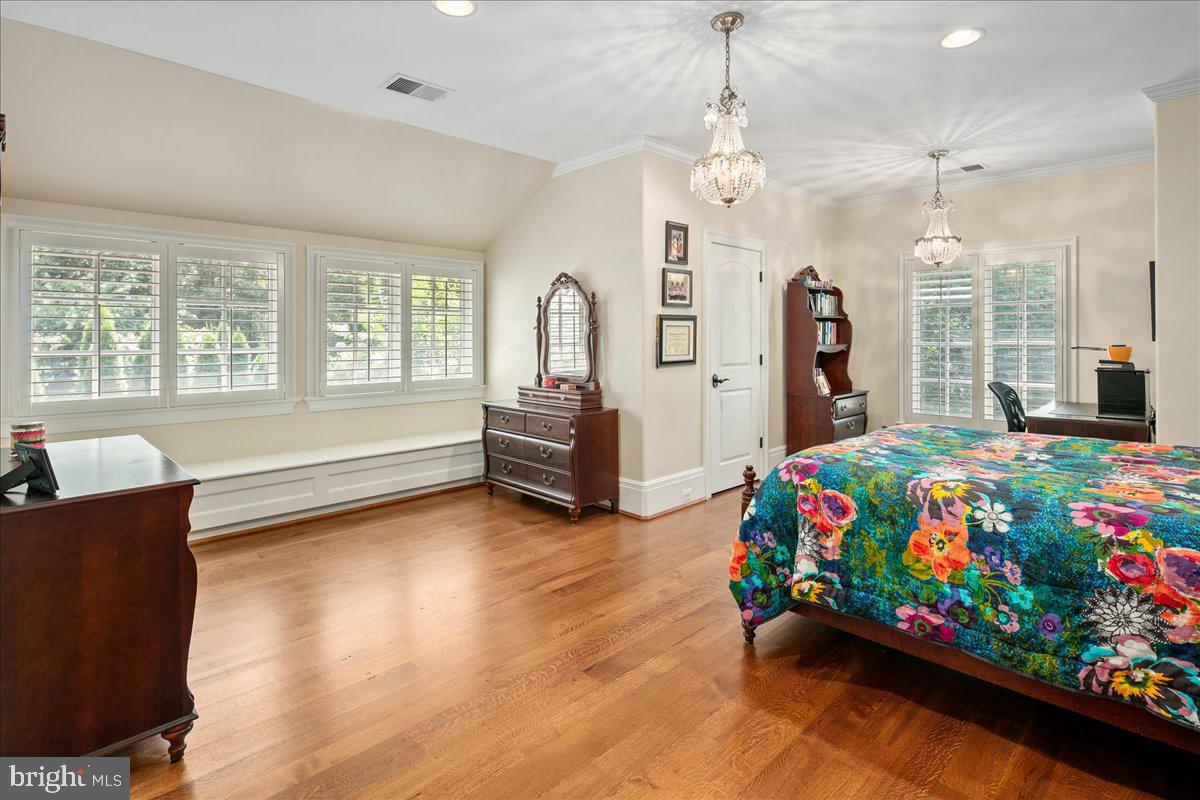 CLIFTON - Residential