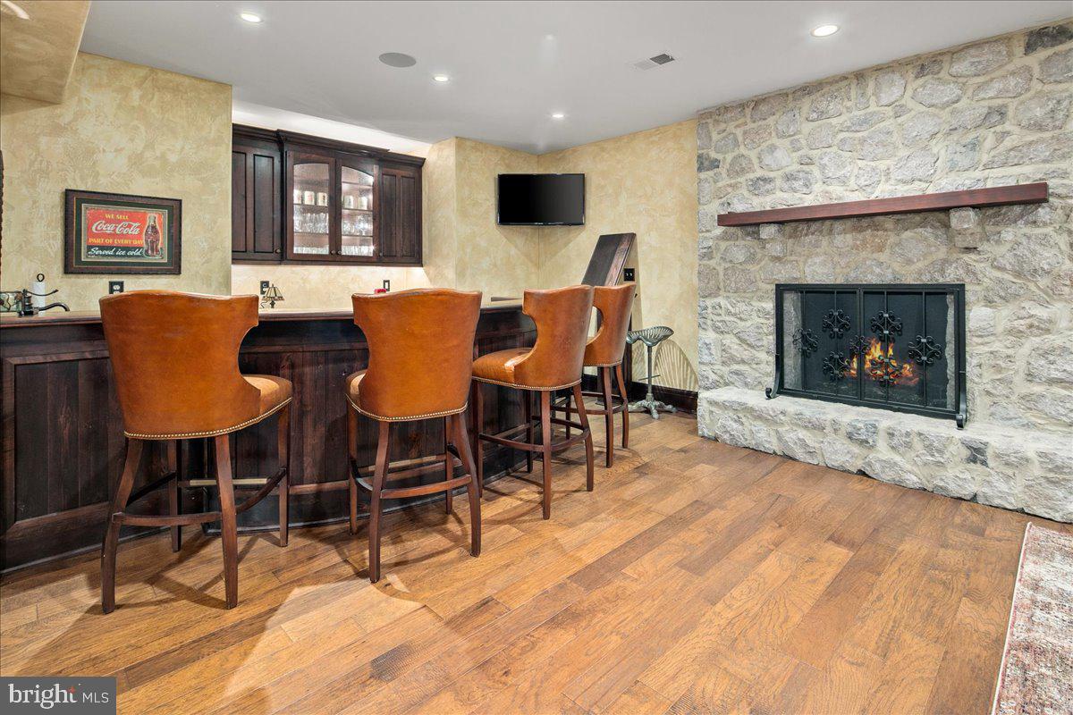 CLIFTON - Residential