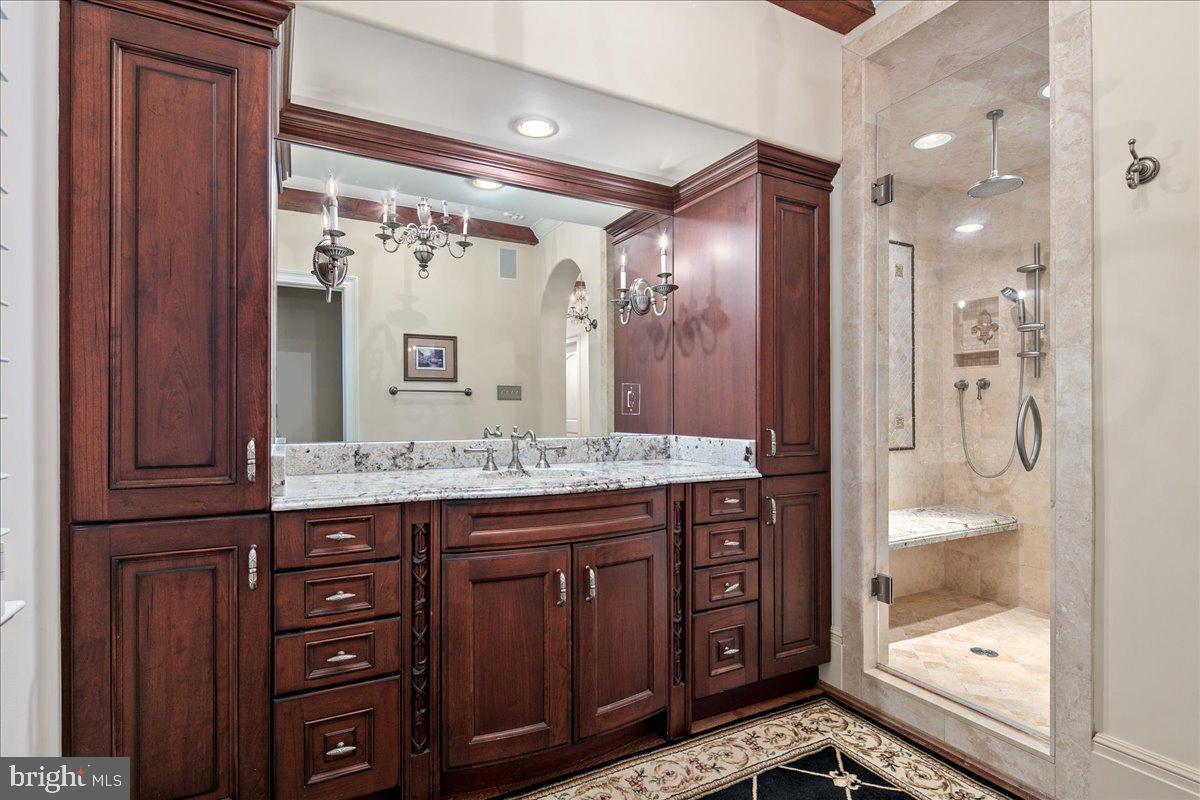 CLIFTON - Residential