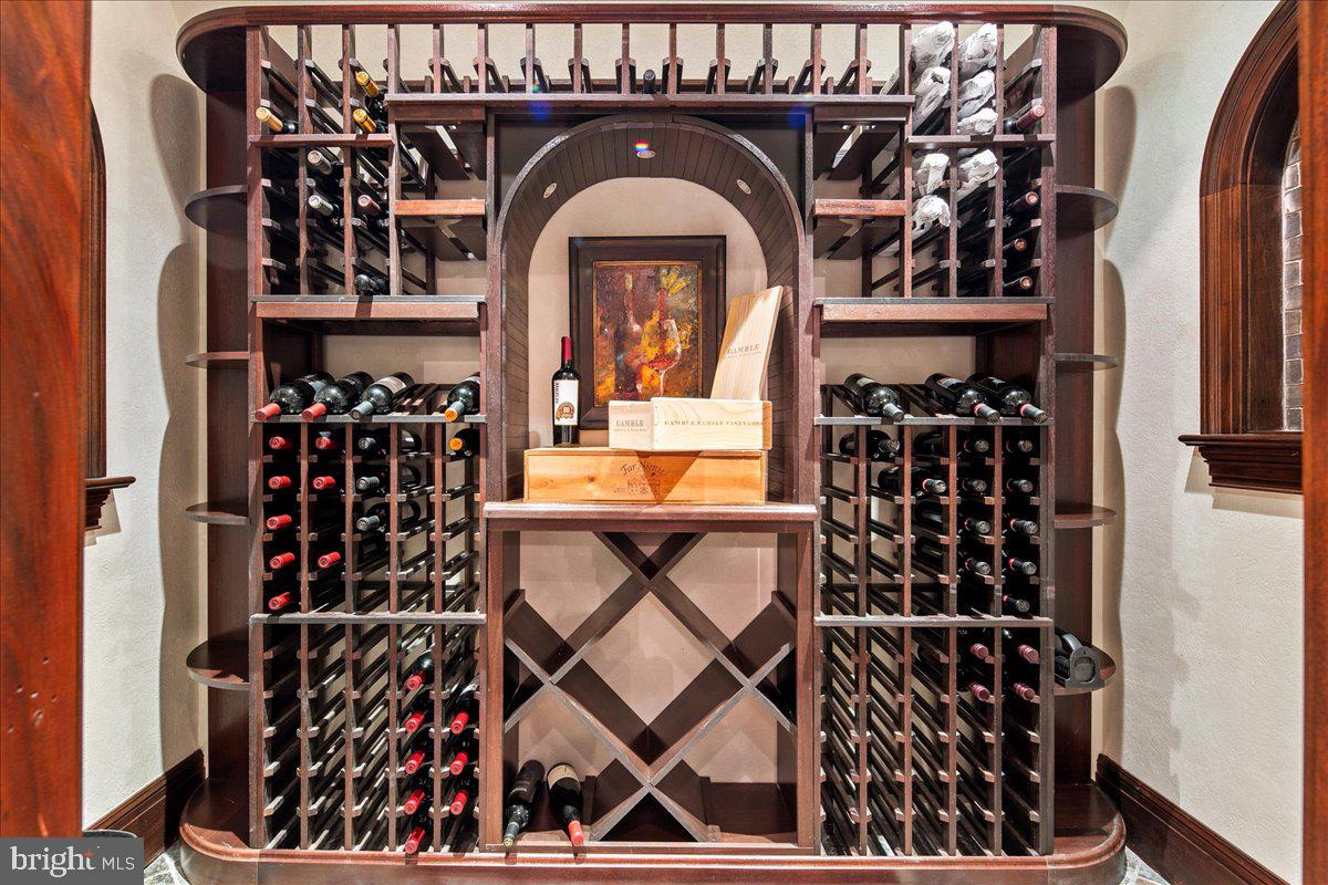 CLIFTON - Residential