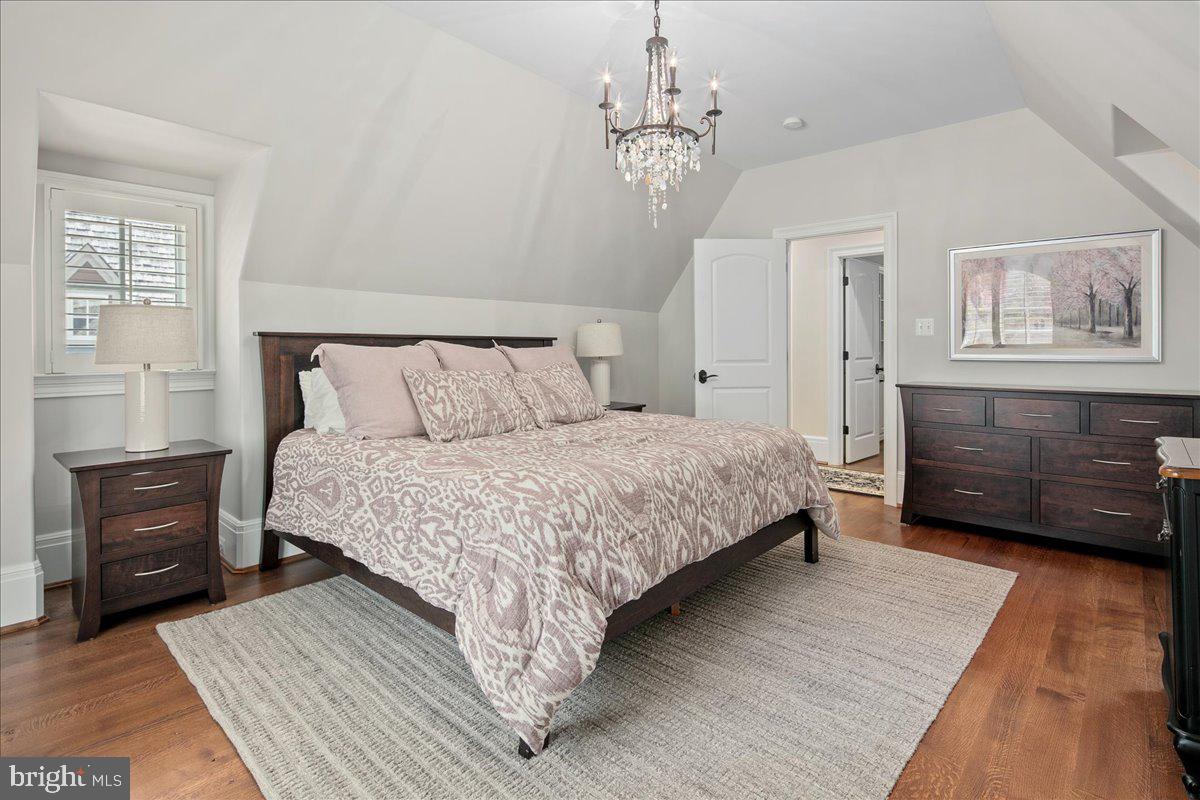 CLIFTON - Residential