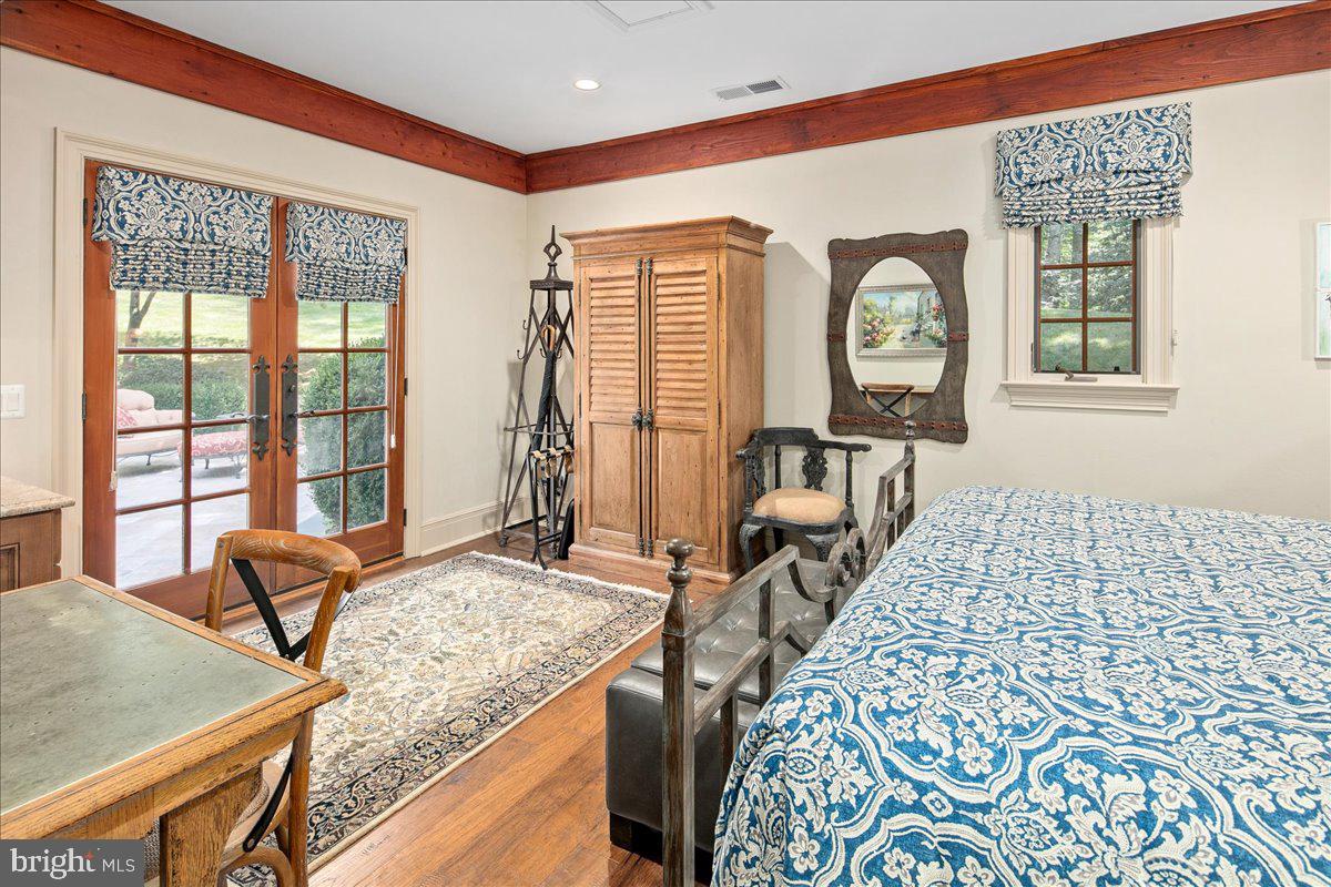 CLIFTON - Residential