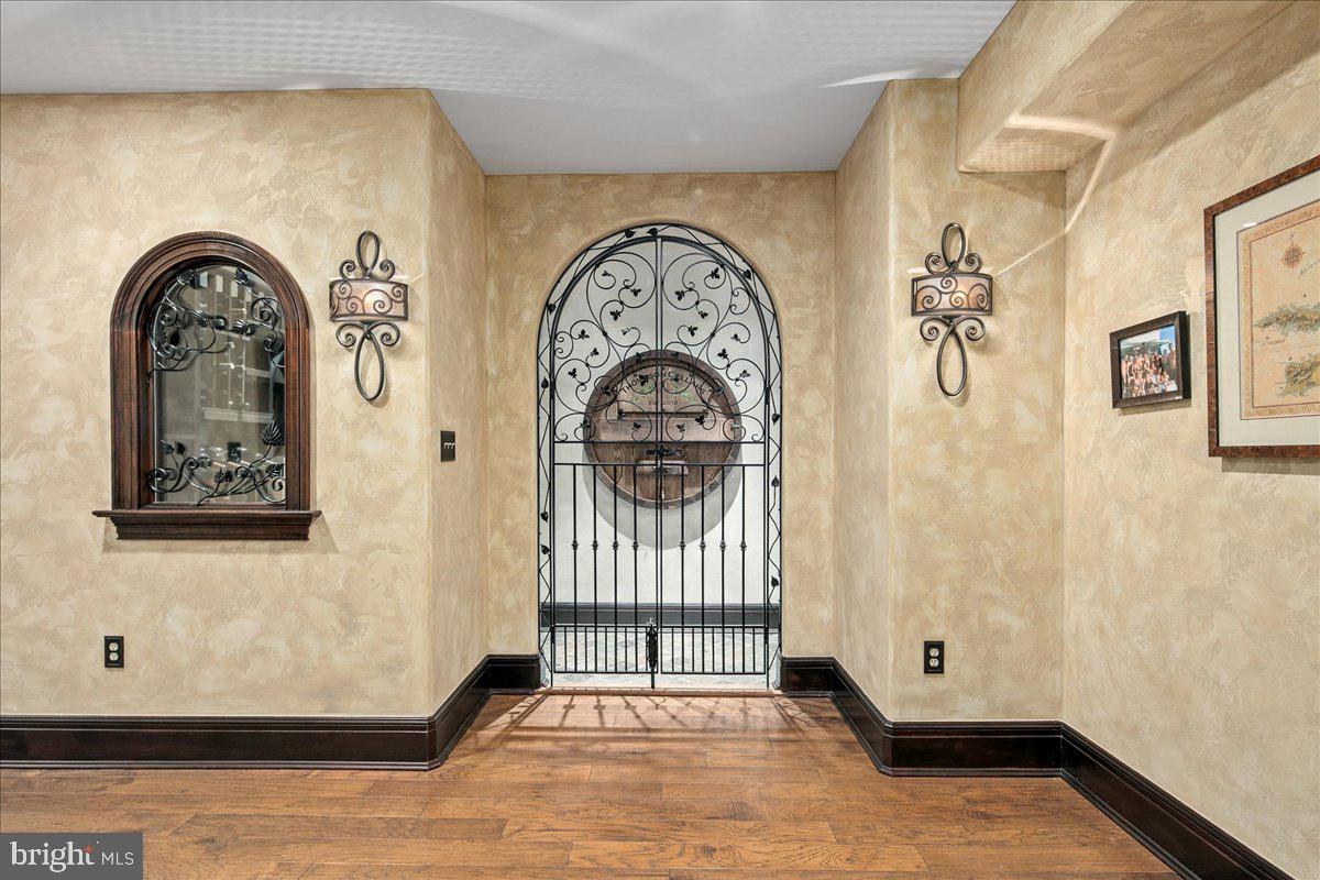 CLIFTON - Residential