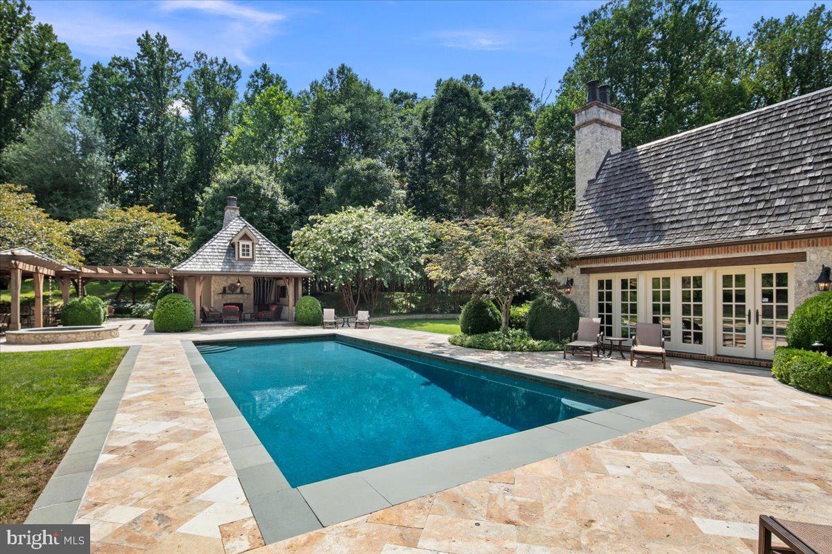 CLIFTON - Residential