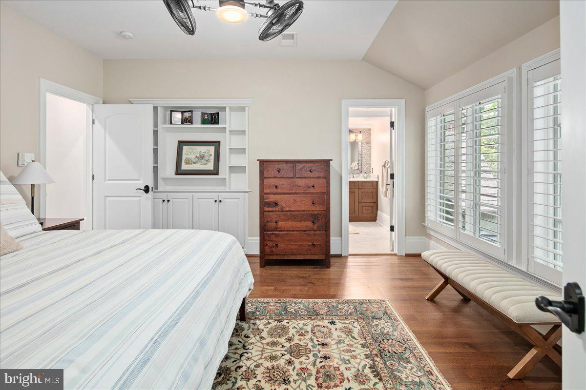 CLIFTON - Residential