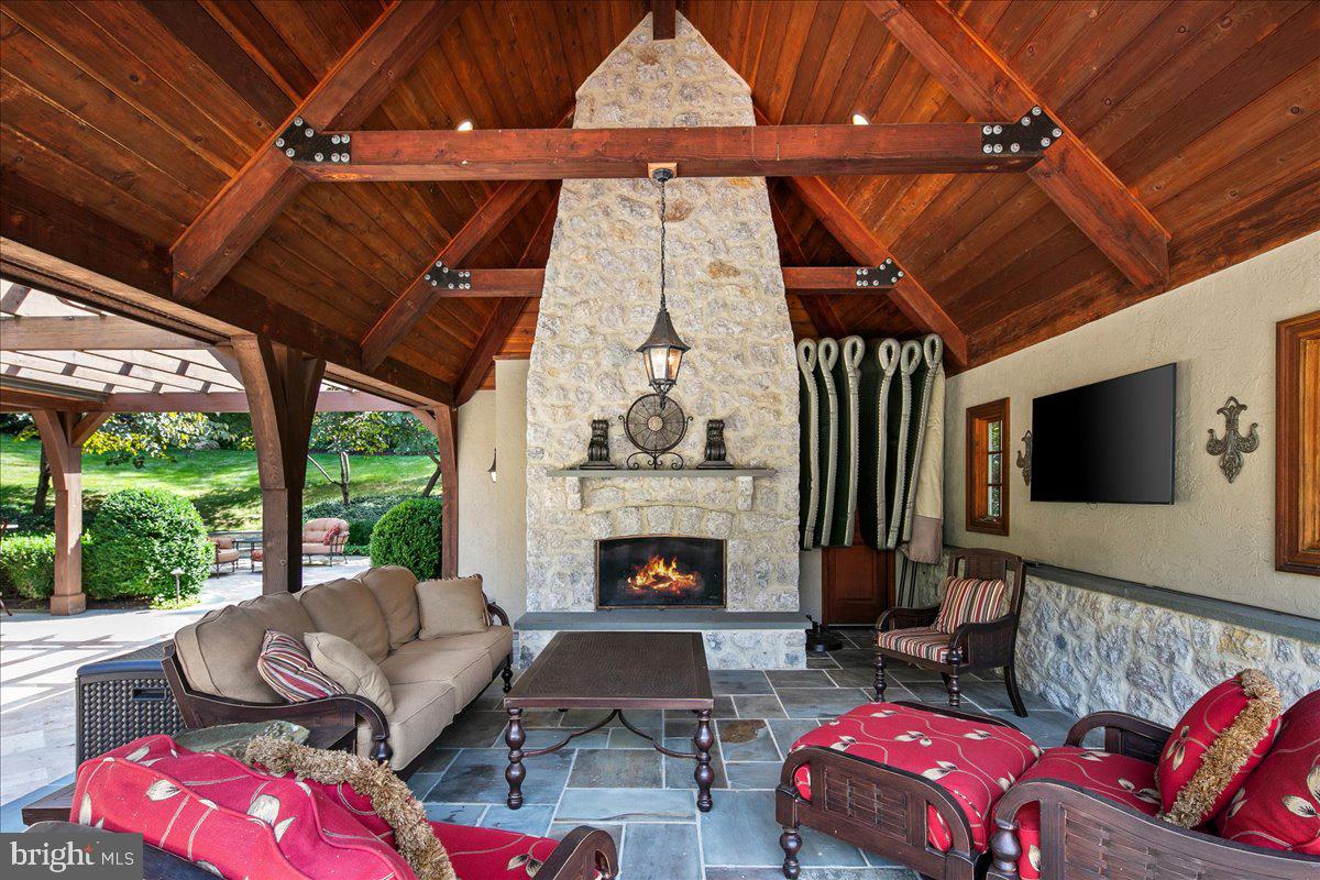 CLIFTON - Residential