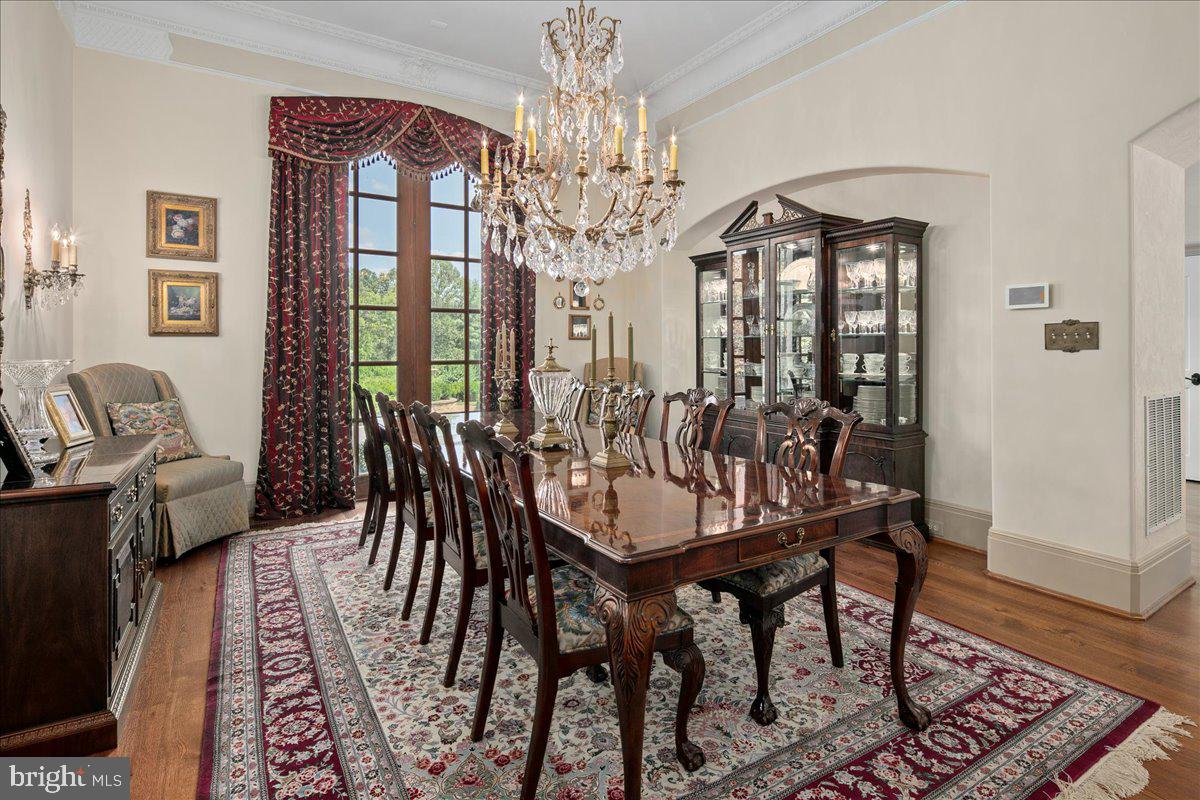 CLIFTON - Residential