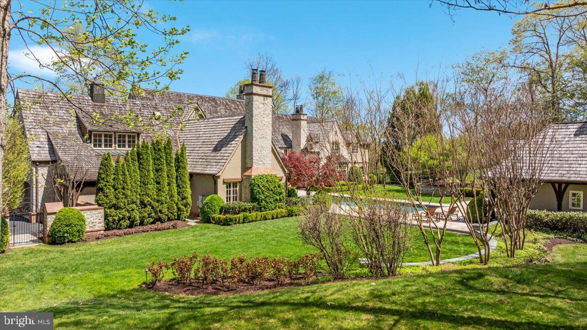 CLIFTON - Residential