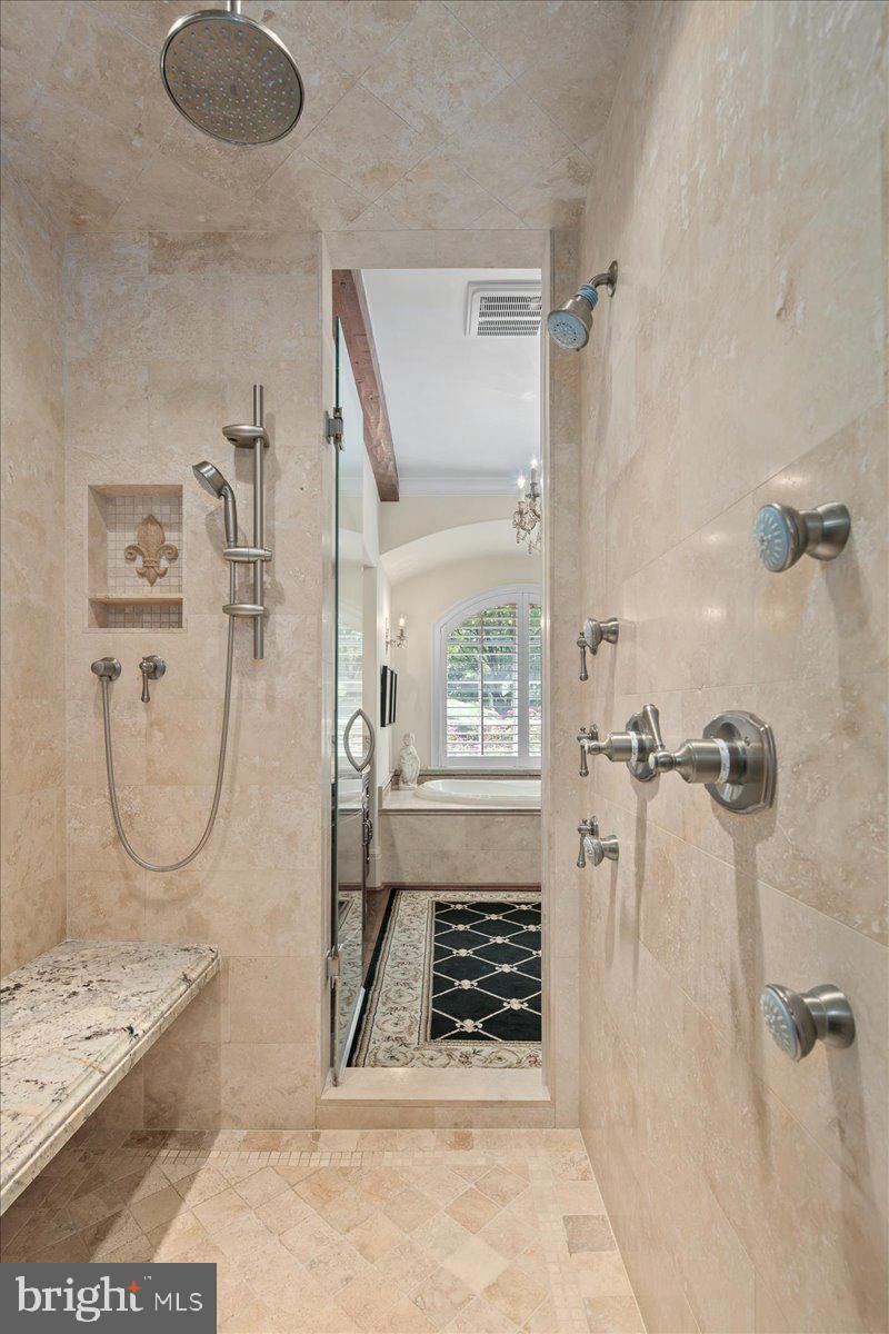 CLIFTON - Residential