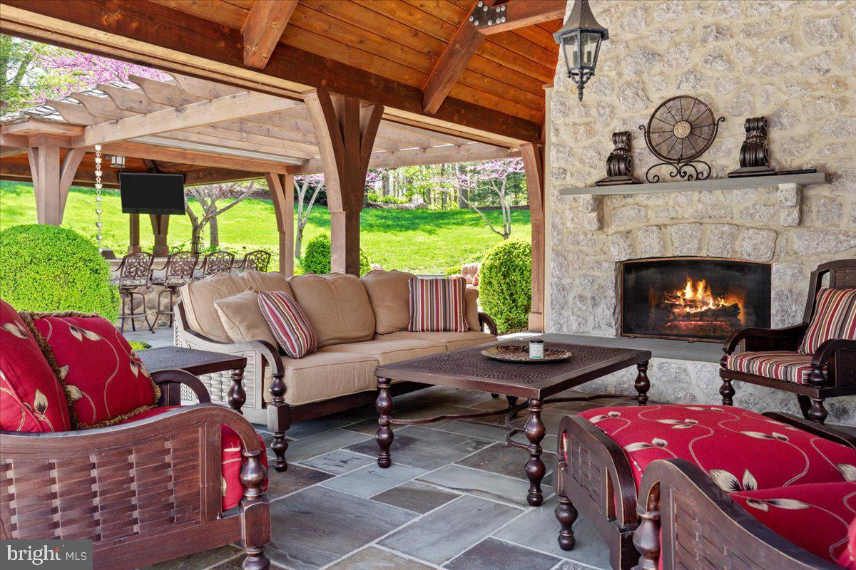 CLIFTON - Residential