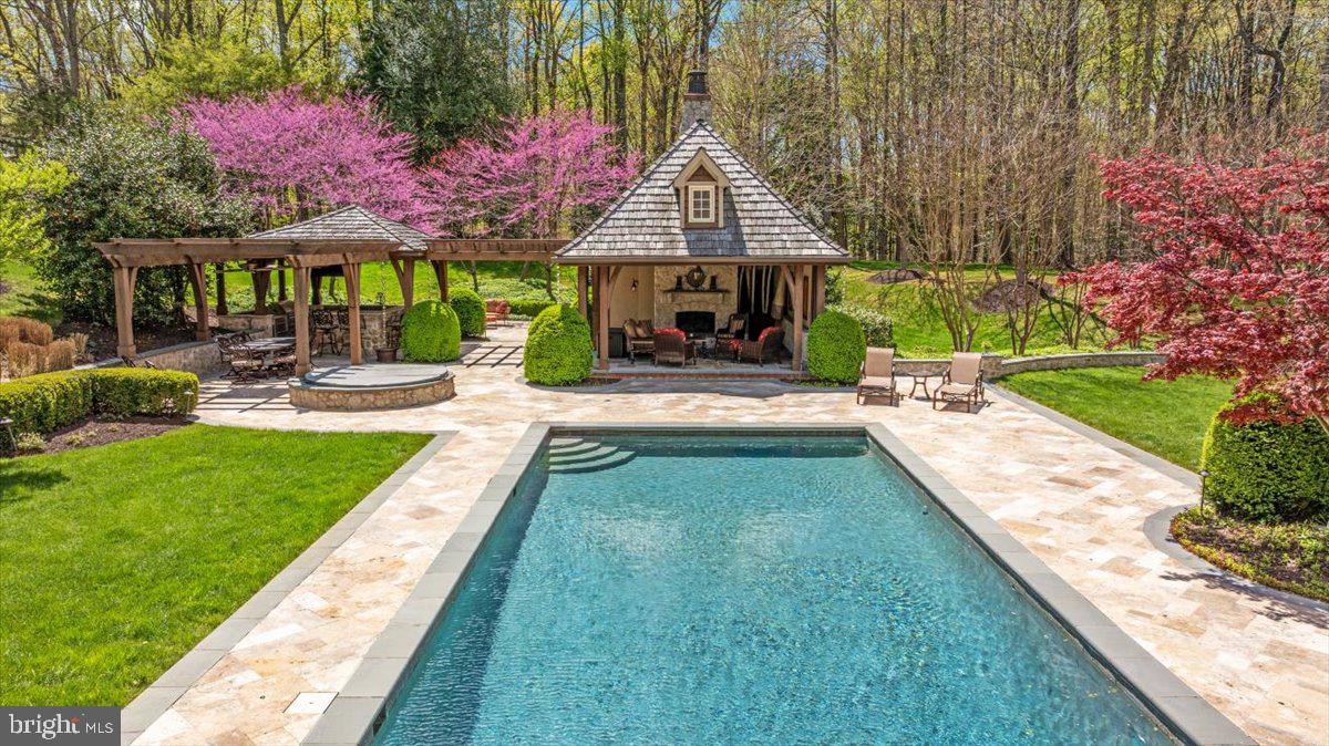 CLIFTON - Residential