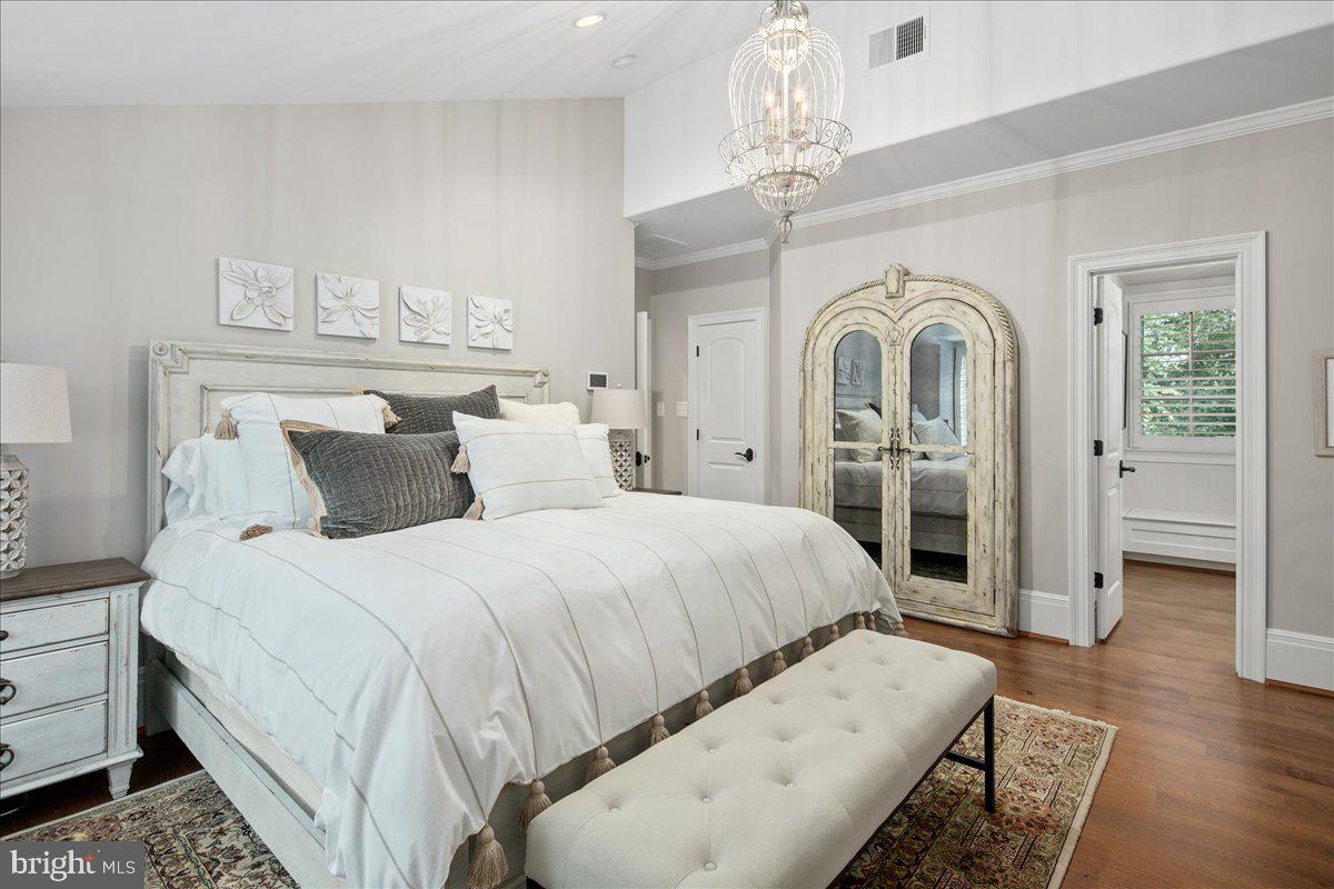 CLIFTON - Residential