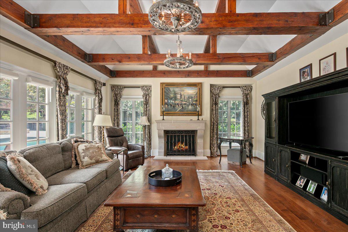 CLIFTON - Residential