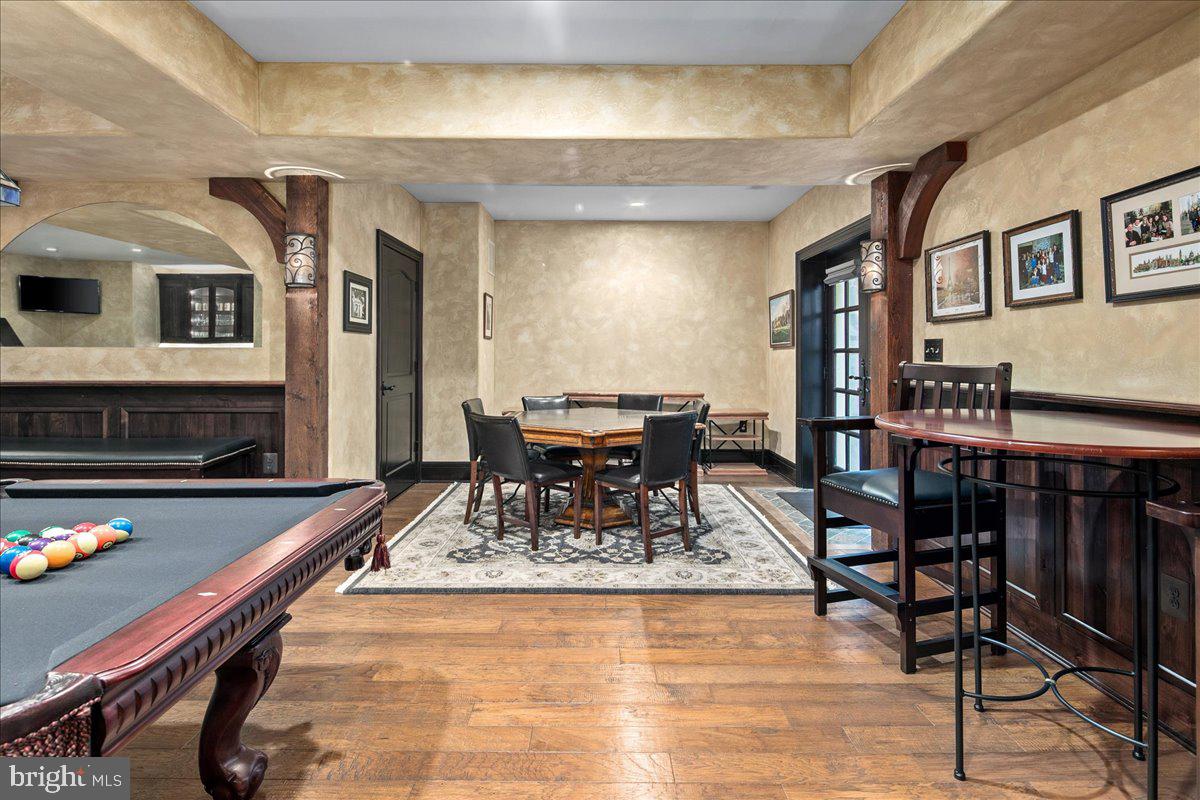 CLIFTON - Residential