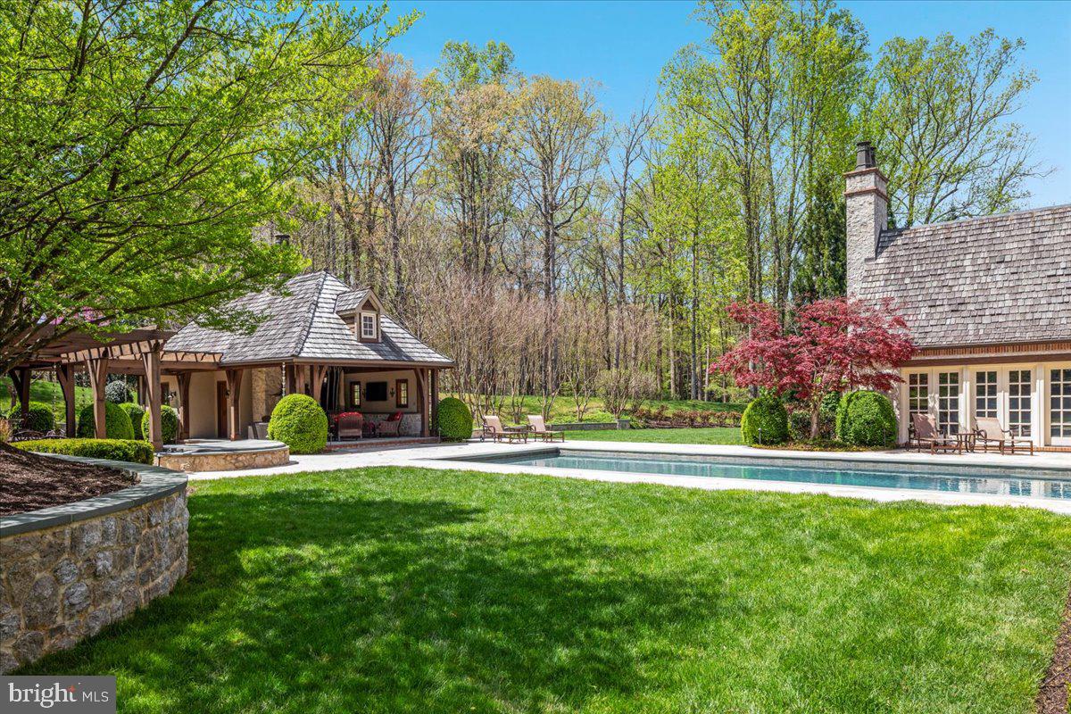 CLIFTON - Residential