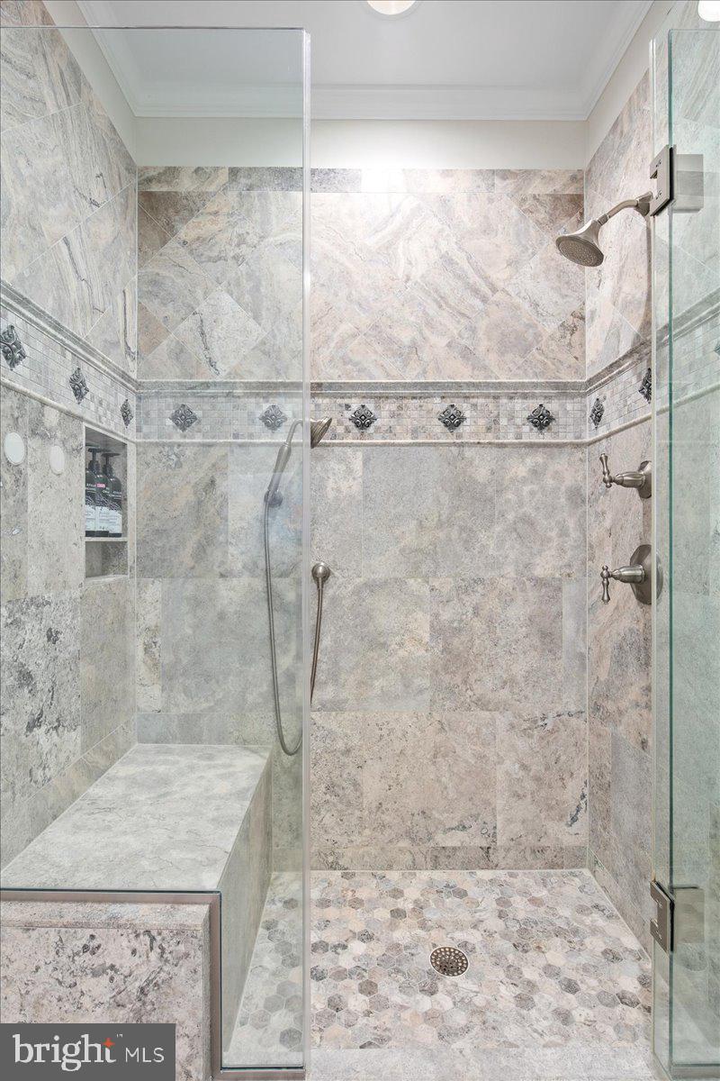 CLIFTON - Residential