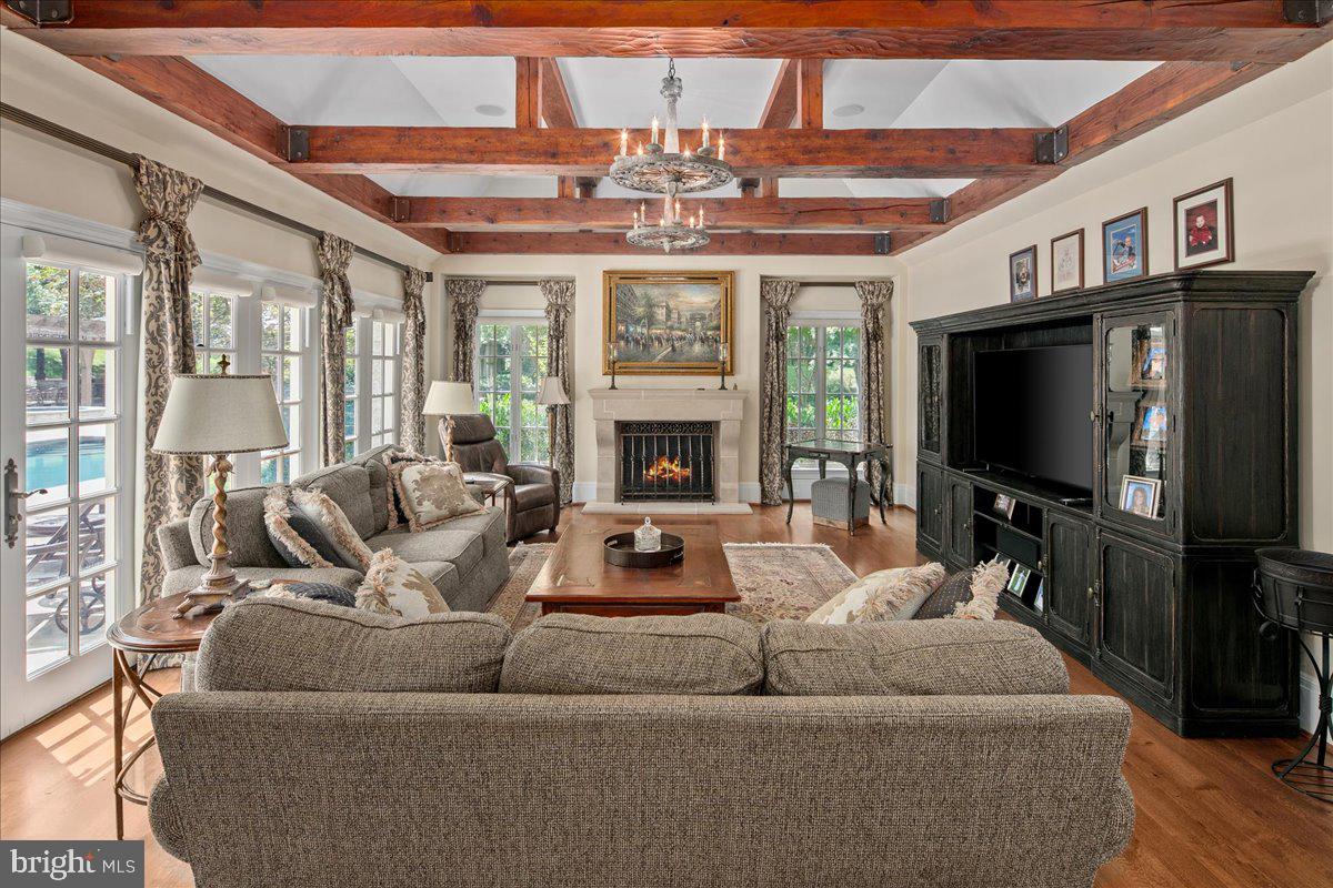 CLIFTON - Residential