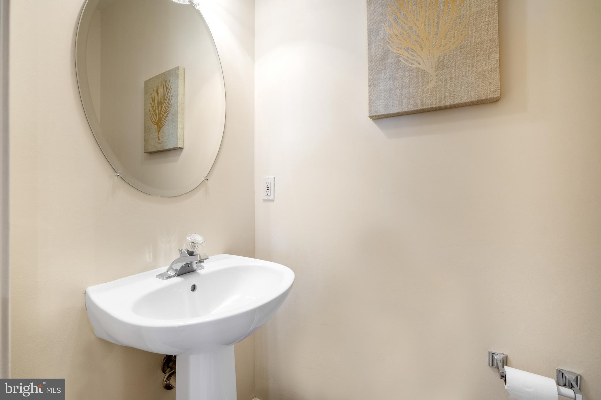 WASHINGTONIAN CENTER - Residential