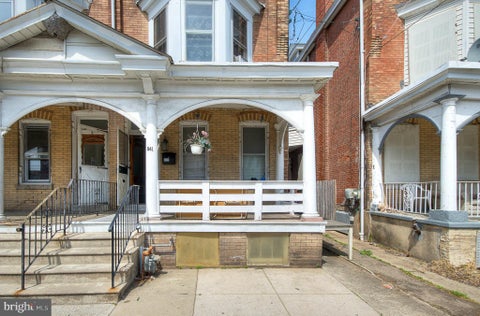 Townhouse For Sale - 541 George Street<br/> NORRISTOWN, PA 19401
