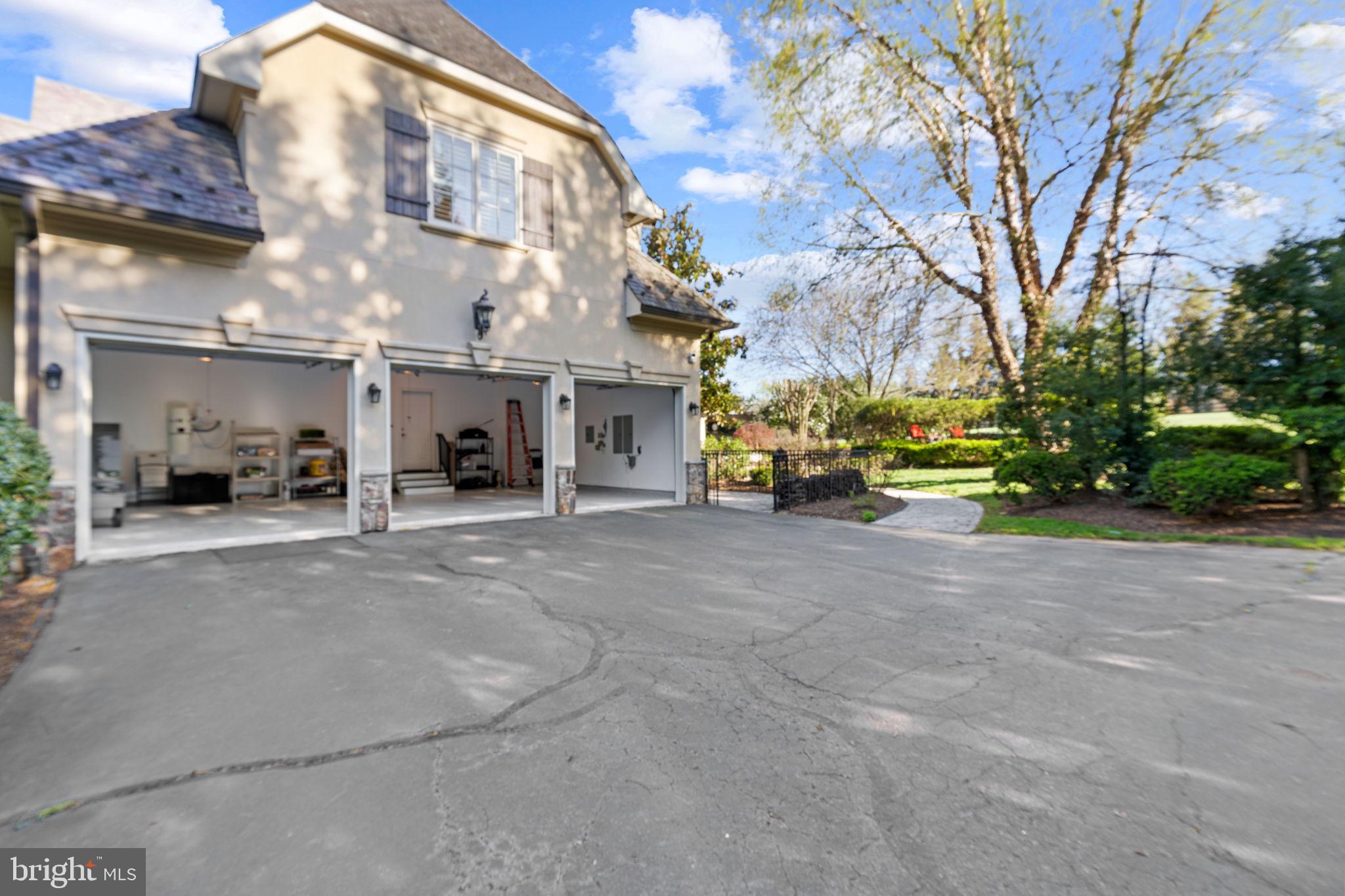 DEERFIELD FARM - Residential