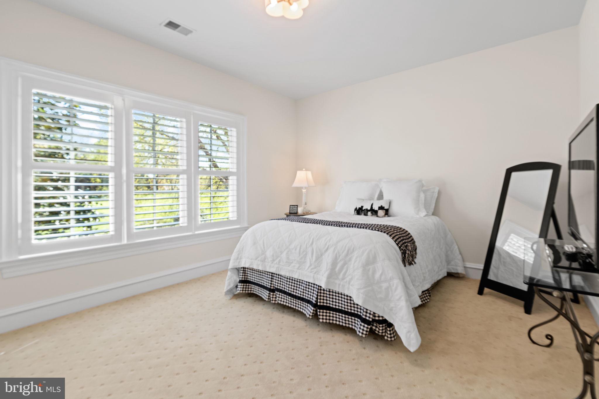 DEERFIELD FARM - Residential