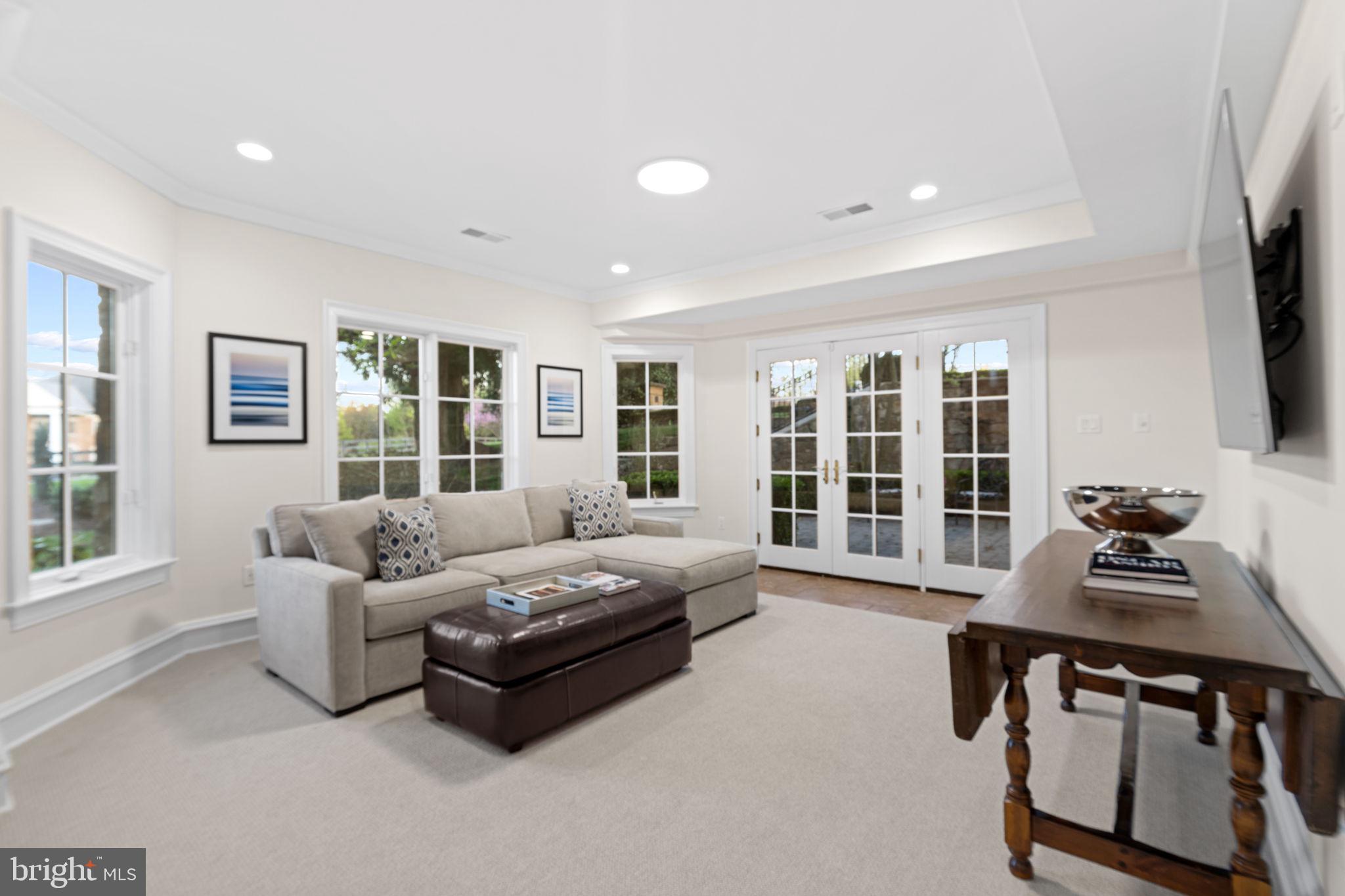 DEERFIELD FARM - Residential