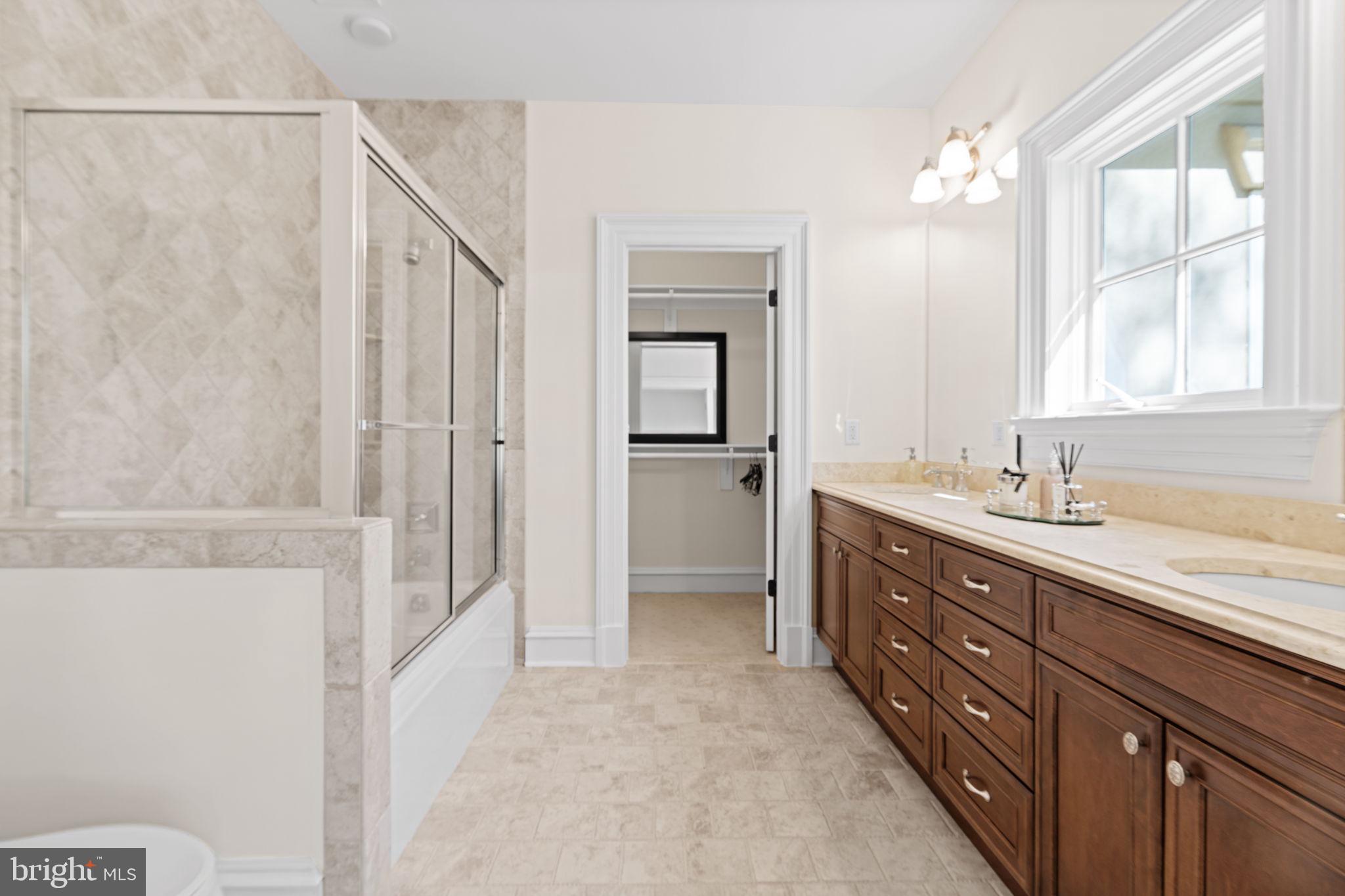 DEERFIELD FARM - Residential