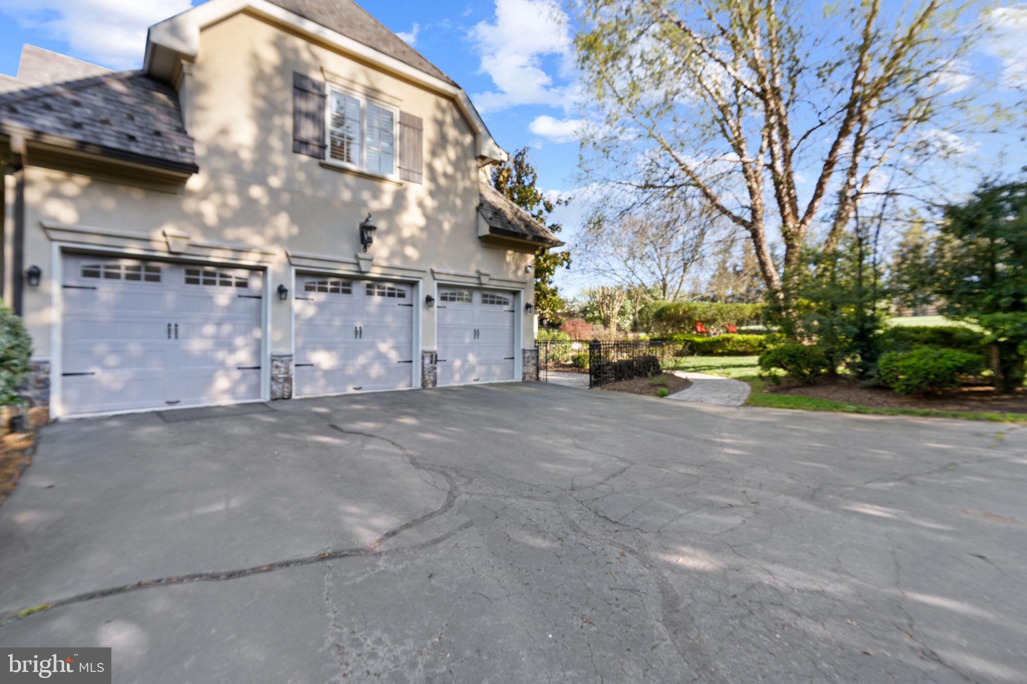 DEERFIELD FARM - Residential